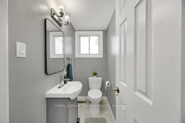 Photo 19 of 59 Vanier Place, St. Thomas — HOMEH