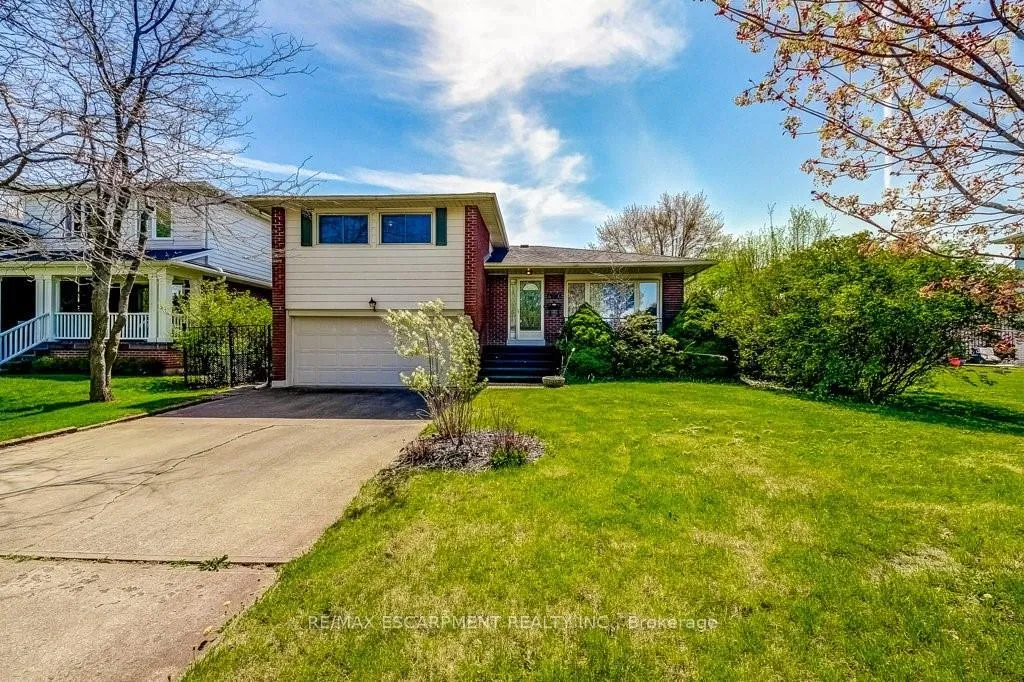 Photo 1 of 4356 Dublin Crescent, Burlington, Shoreacres — HOMEH
