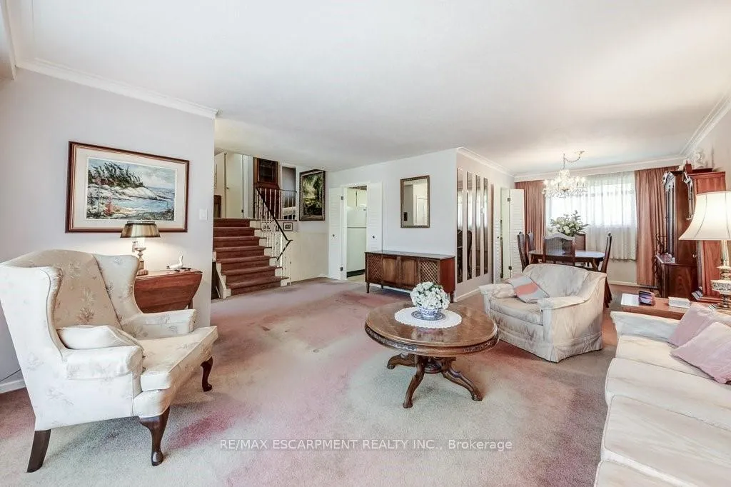 Photo 11 of 4356 Dublin Crescent, Burlington, Shoreacres — HOMEH