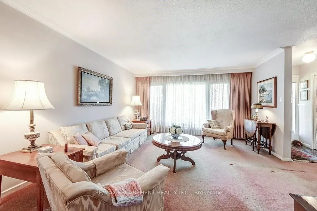 Photo 12 of 4356 Dublin Crescent, Burlington, Shoreacres — HOMEH