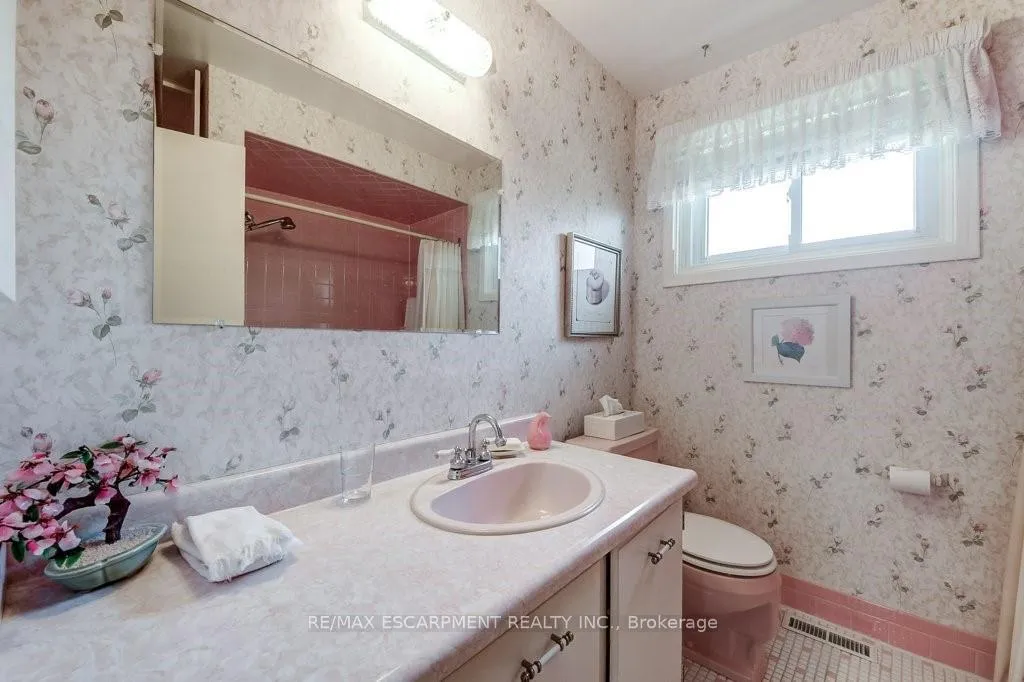 Photo 28 of 4356 Dublin Crescent, Burlington, Shoreacres — HOMEH