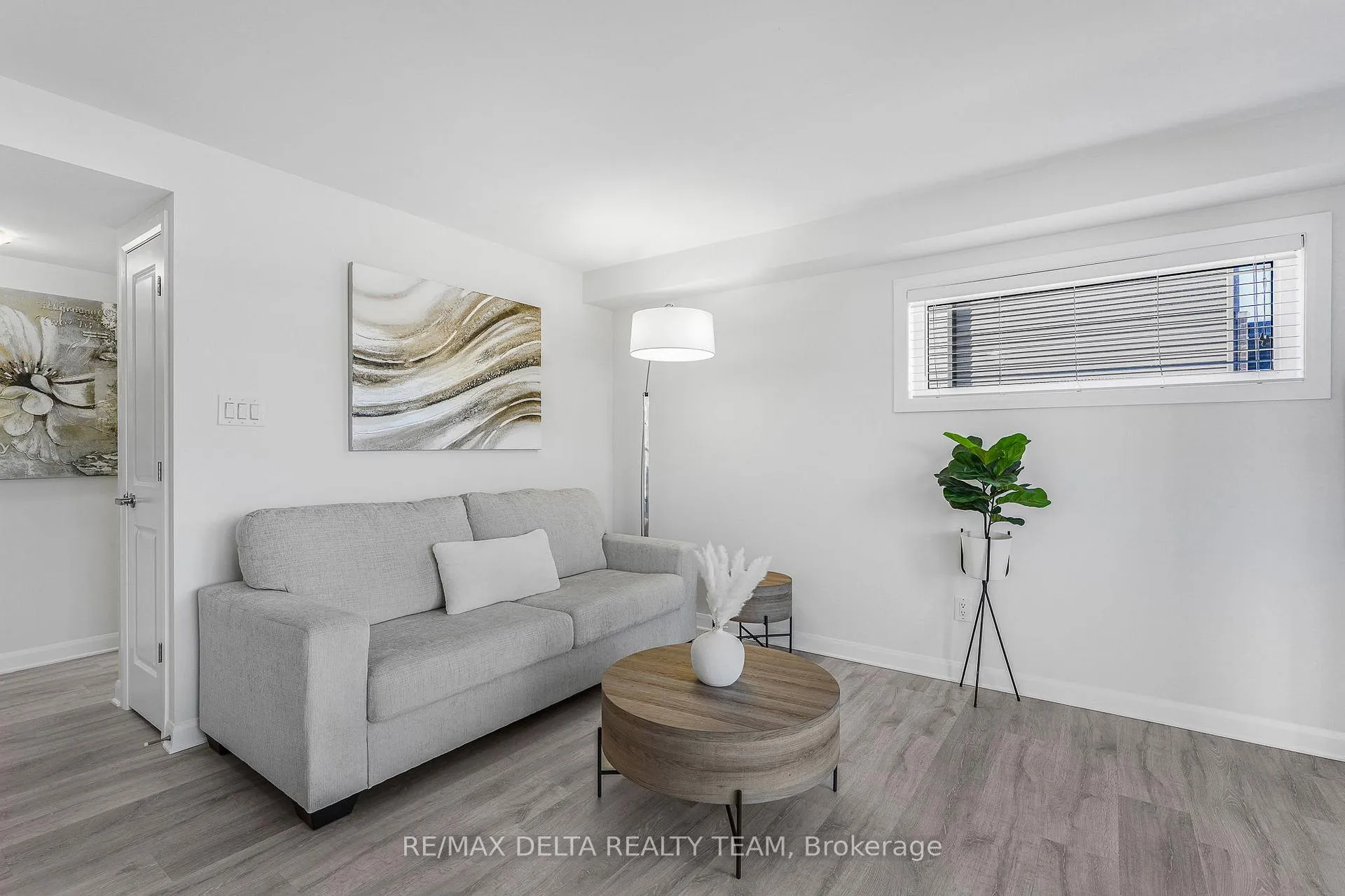 Photo 5 of Unit D, 516 Decoeur Drive, Ottawa, Avalon West — HOMEH