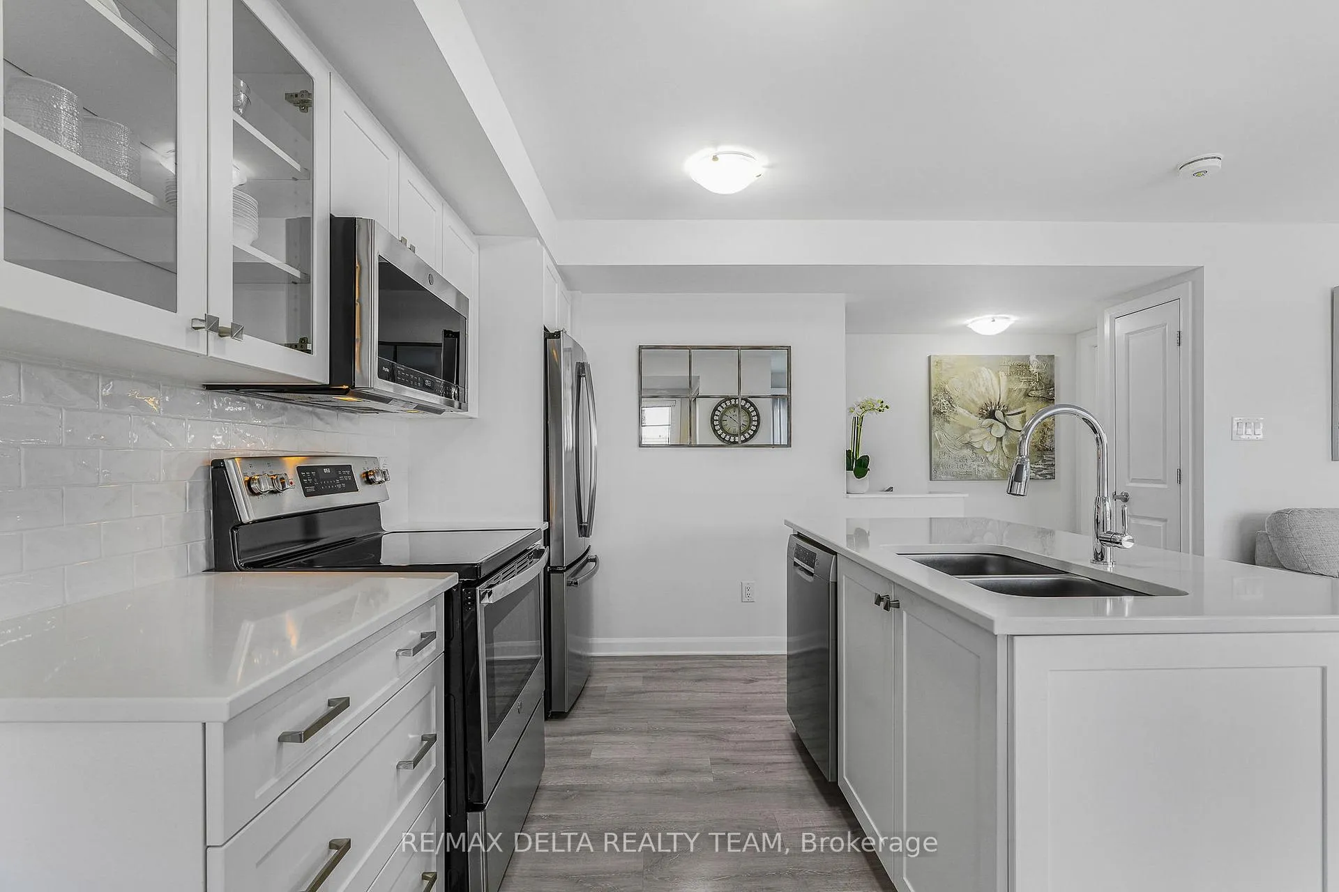 Photo 8 of Unit D, 516 Decoeur Drive, Ottawa, Avalon West — HOMEH