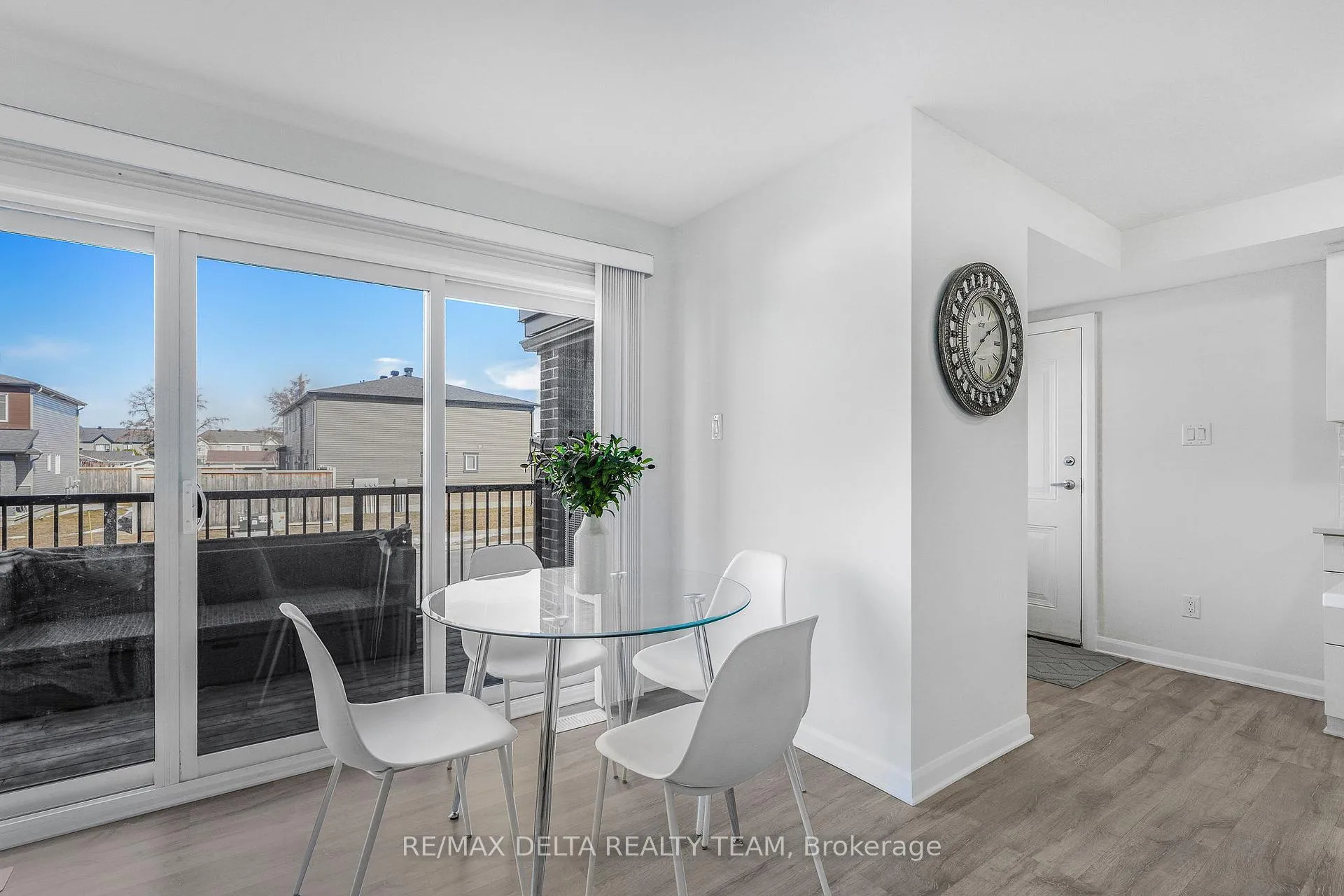 Photo 12 of Unit D, 516 Decoeur Drive, Ottawa, Avalon West — HOMEH