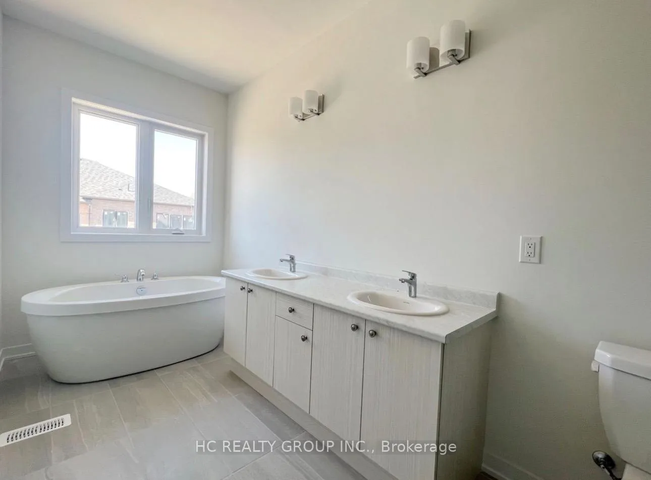 Photo 17 of 38 Harvey Bunker Crescent, Markham, Angus Glen — HOMEH