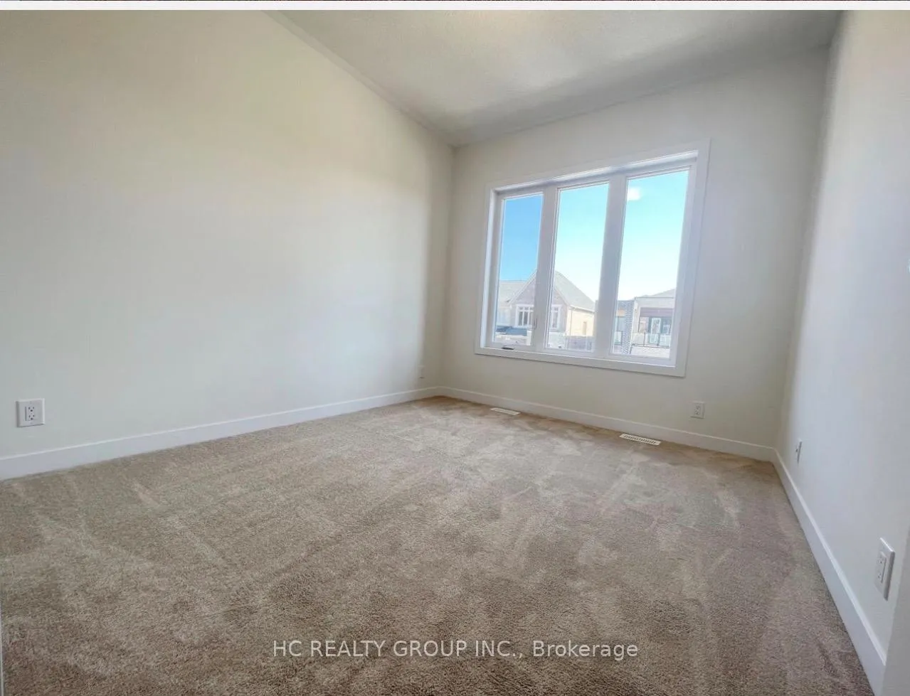 Photo 18 of 38 Harvey Bunker Crescent, Markham, Angus Glen — HOMEH
