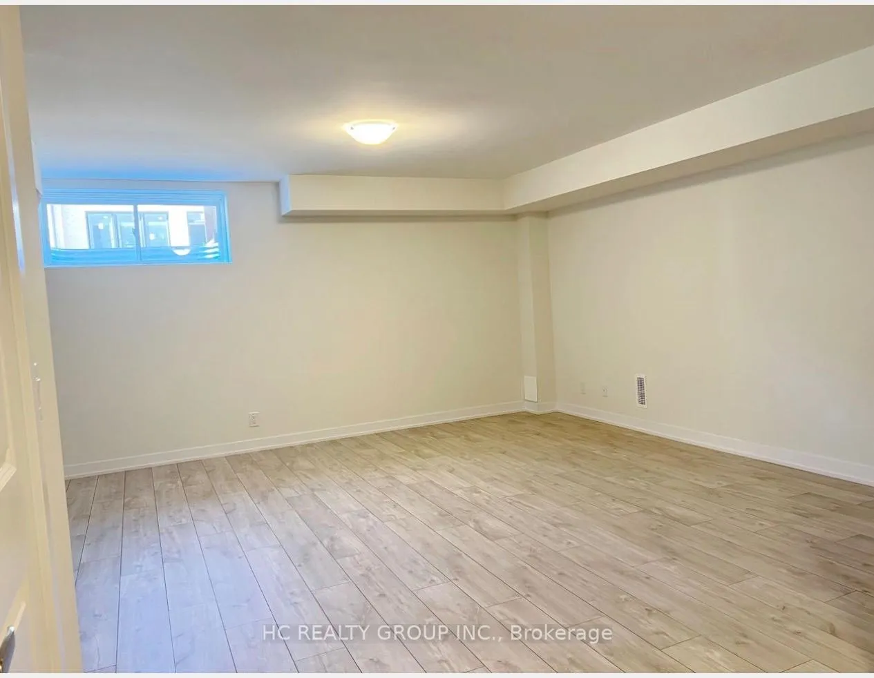 Photo 22 of 38 Harvey Bunker Crescent, Markham, Angus Glen — HOMEH