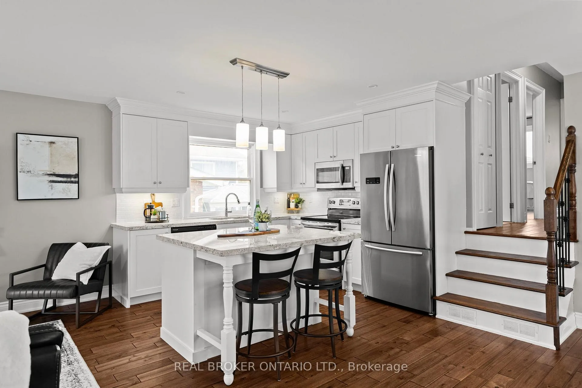 Photo 2 of 319 Brewery Lane, Orillia — HOMEH