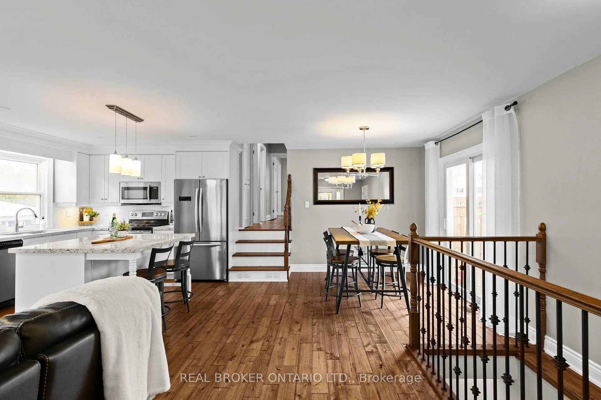 Photo 3 of 319 Brewery Lane, Orillia — HOMEH