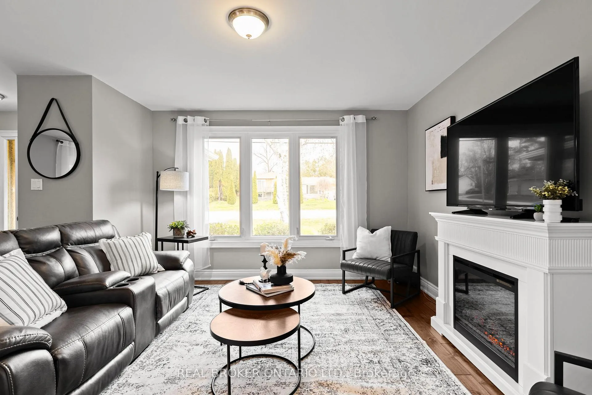 Photo 10 of 319 Brewery Lane, Orillia — HOMEH