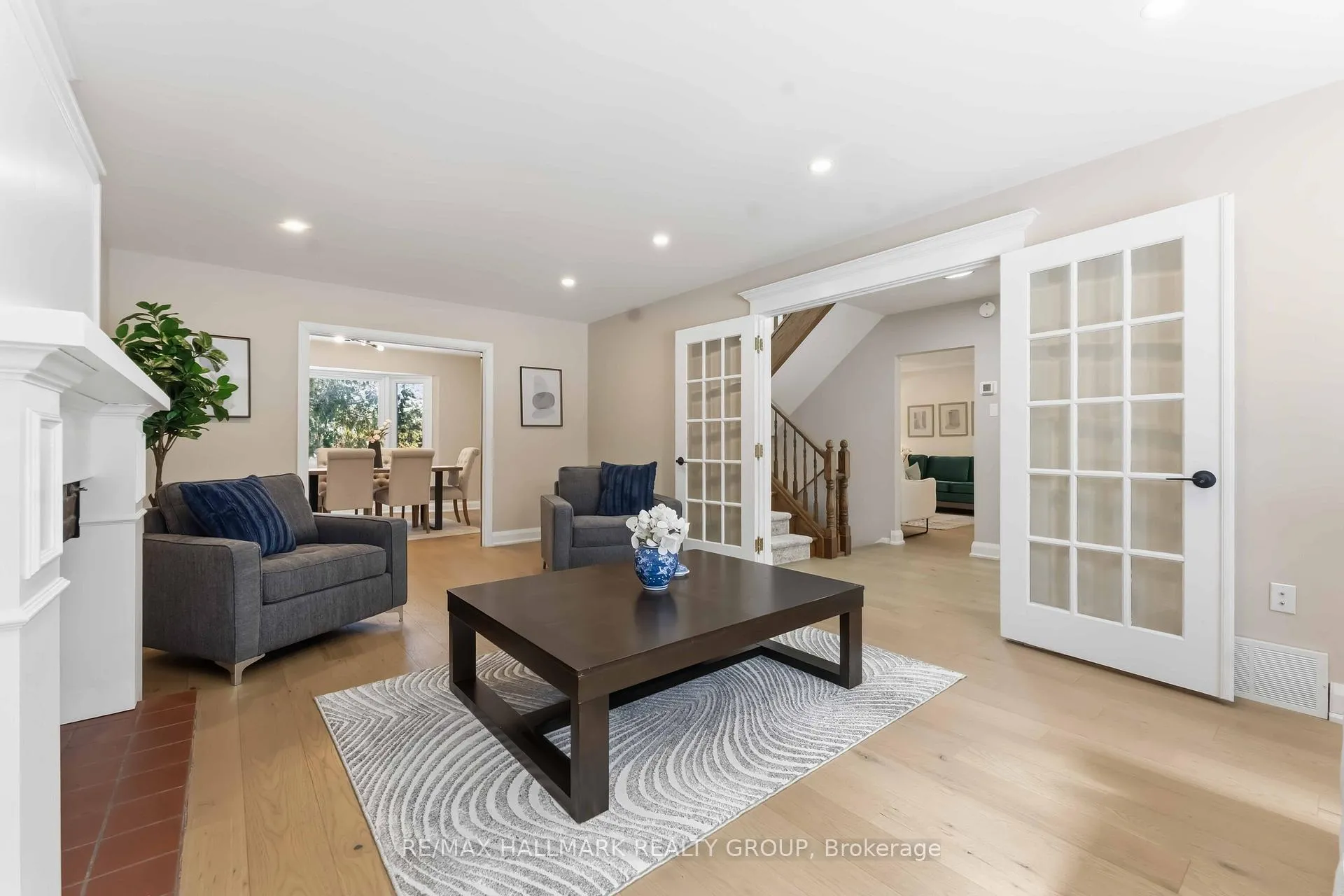 Photo 4 of 19 Kingsford Crescent, Ottawa, Kanata - Beaverbrook — HOMEH