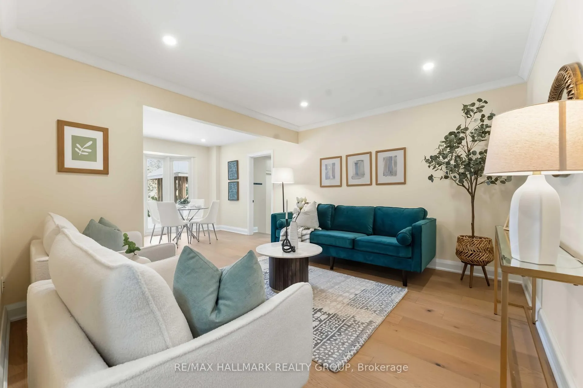 Photo 13 of 19 Kingsford Crescent, Ottawa, Kanata - Beaverbrook — HOMEH