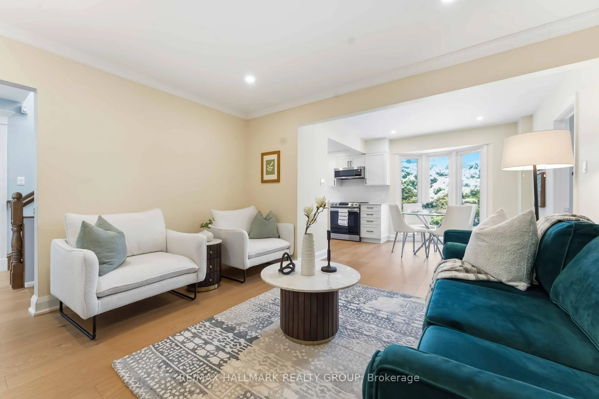 Photo 14 of 19 Kingsford Crescent, Ottawa, Kanata - Beaverbrook — HOMEH