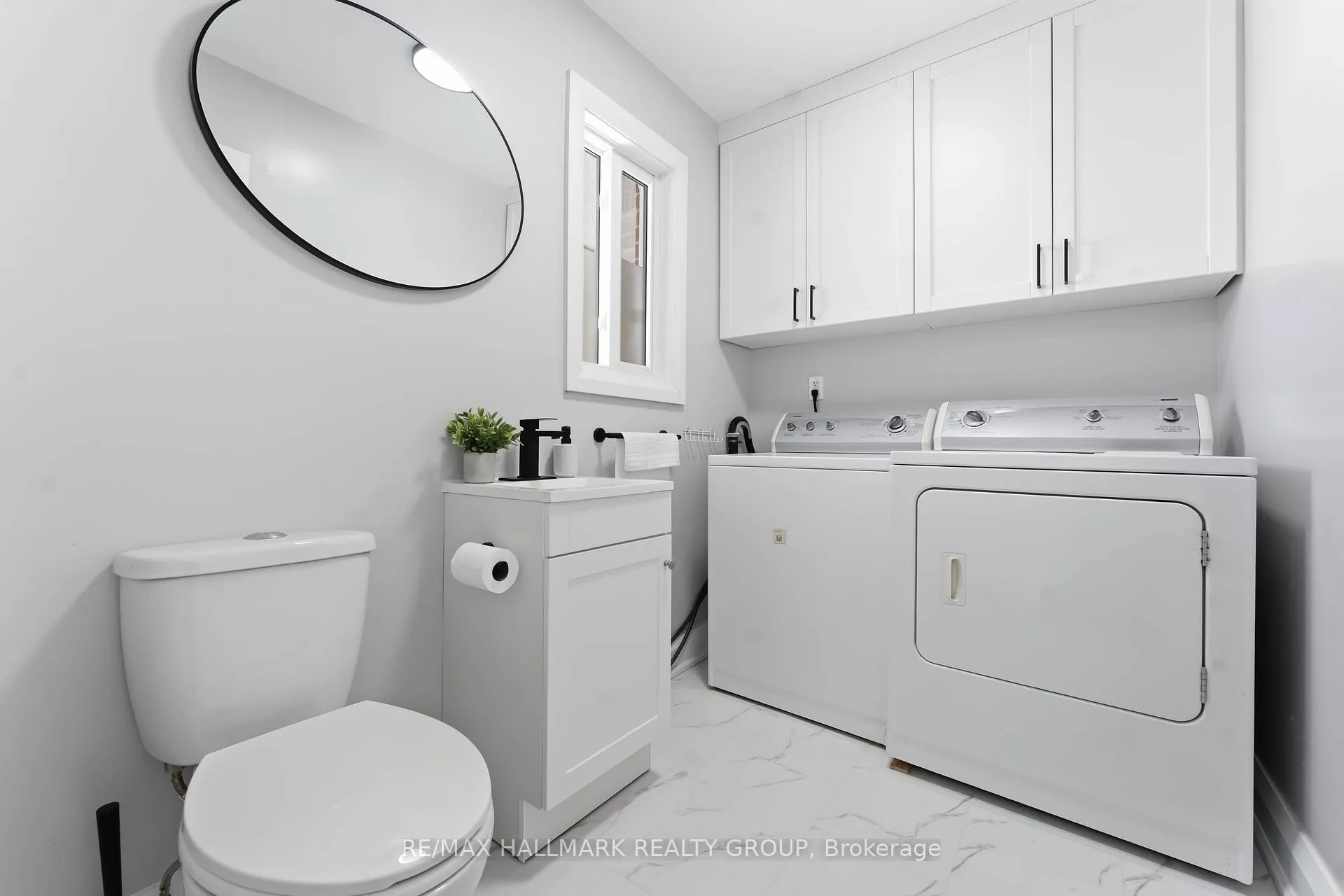 Photo 15 of 19 Kingsford Crescent, Ottawa, Kanata - Beaverbrook — HOMEH
