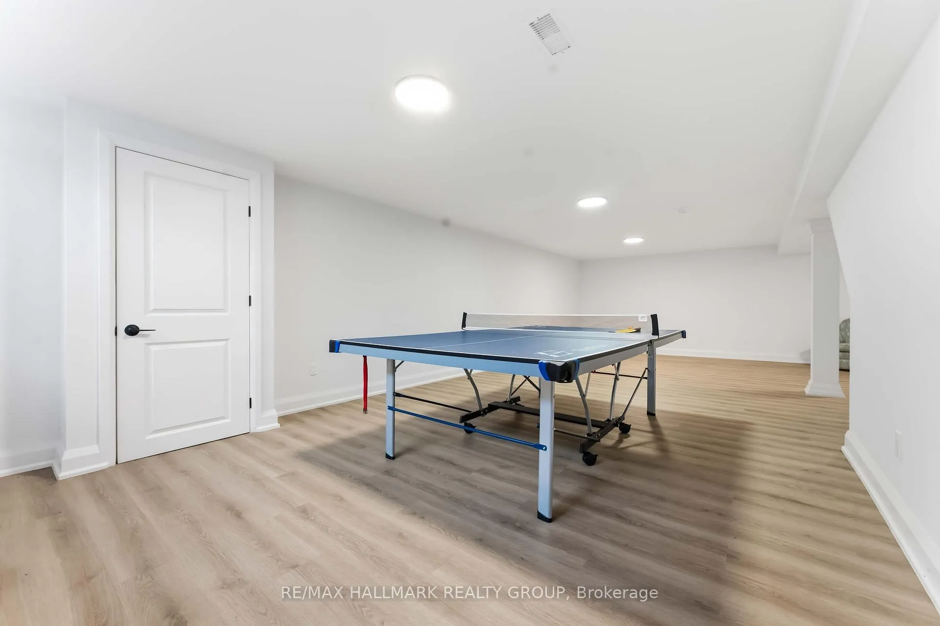 Photo 25 of 19 Kingsford Crescent, Ottawa, Kanata - Beaverbrook — HOMEH