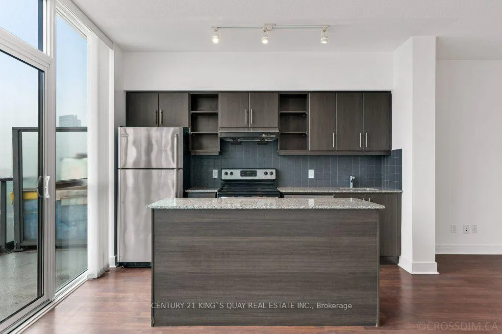 Photo 6 of Unit PH3, 35 Brian Peck Crescent, Toronto, Thorncliffe Park — HOMEH