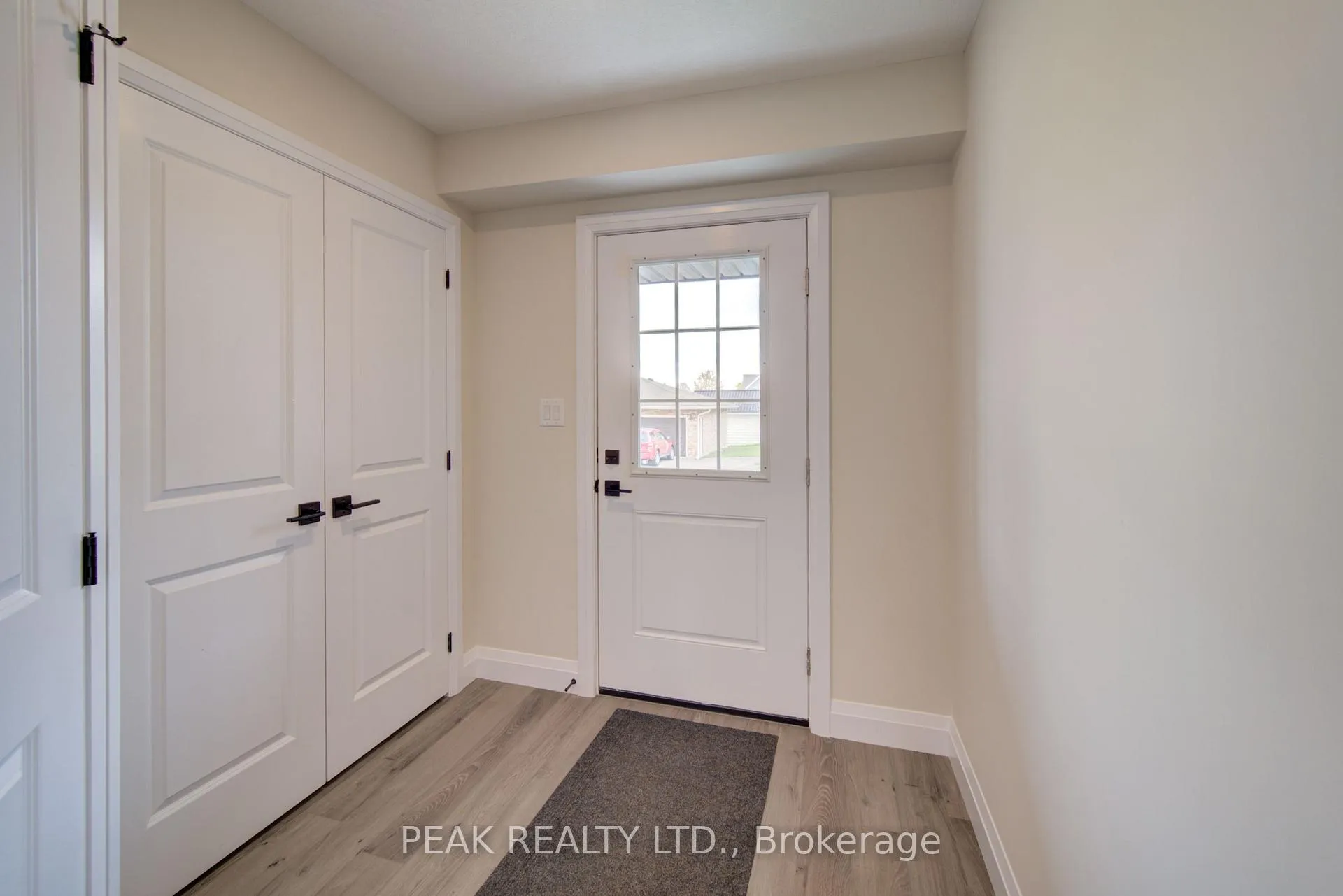 Photo 4 of 723 Elma Street W, North Perth, Listowel — HOMEH