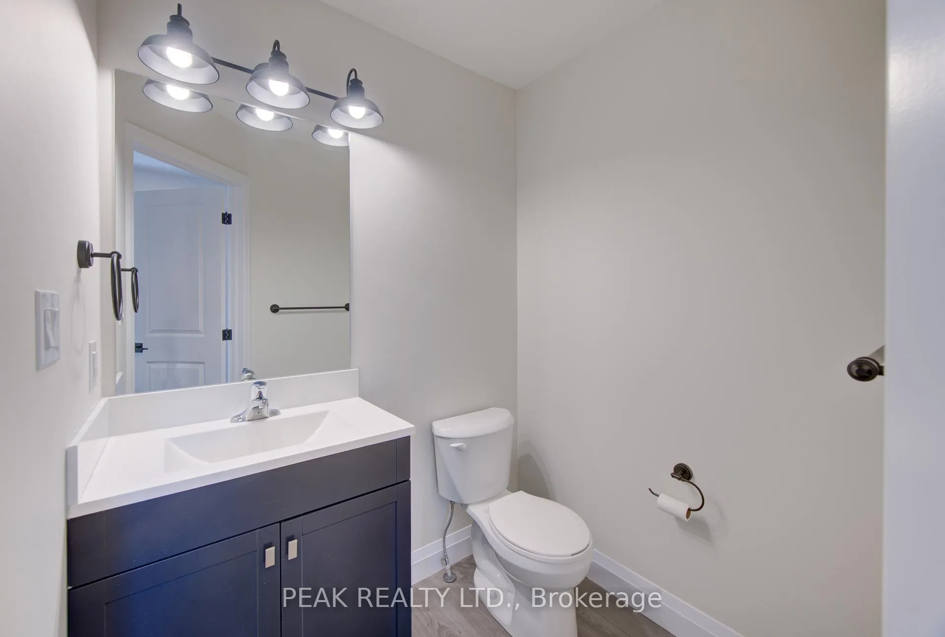 Photo 7 of 723 Elma Street W, North Perth, Listowel — HOMEH