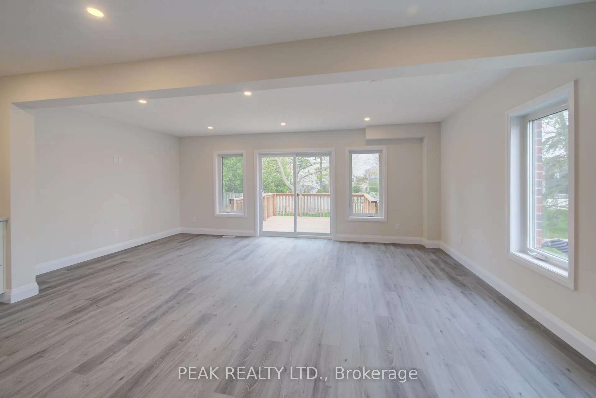 Photo 9 of 723 Elma Street W, North Perth, Listowel — HOMEH