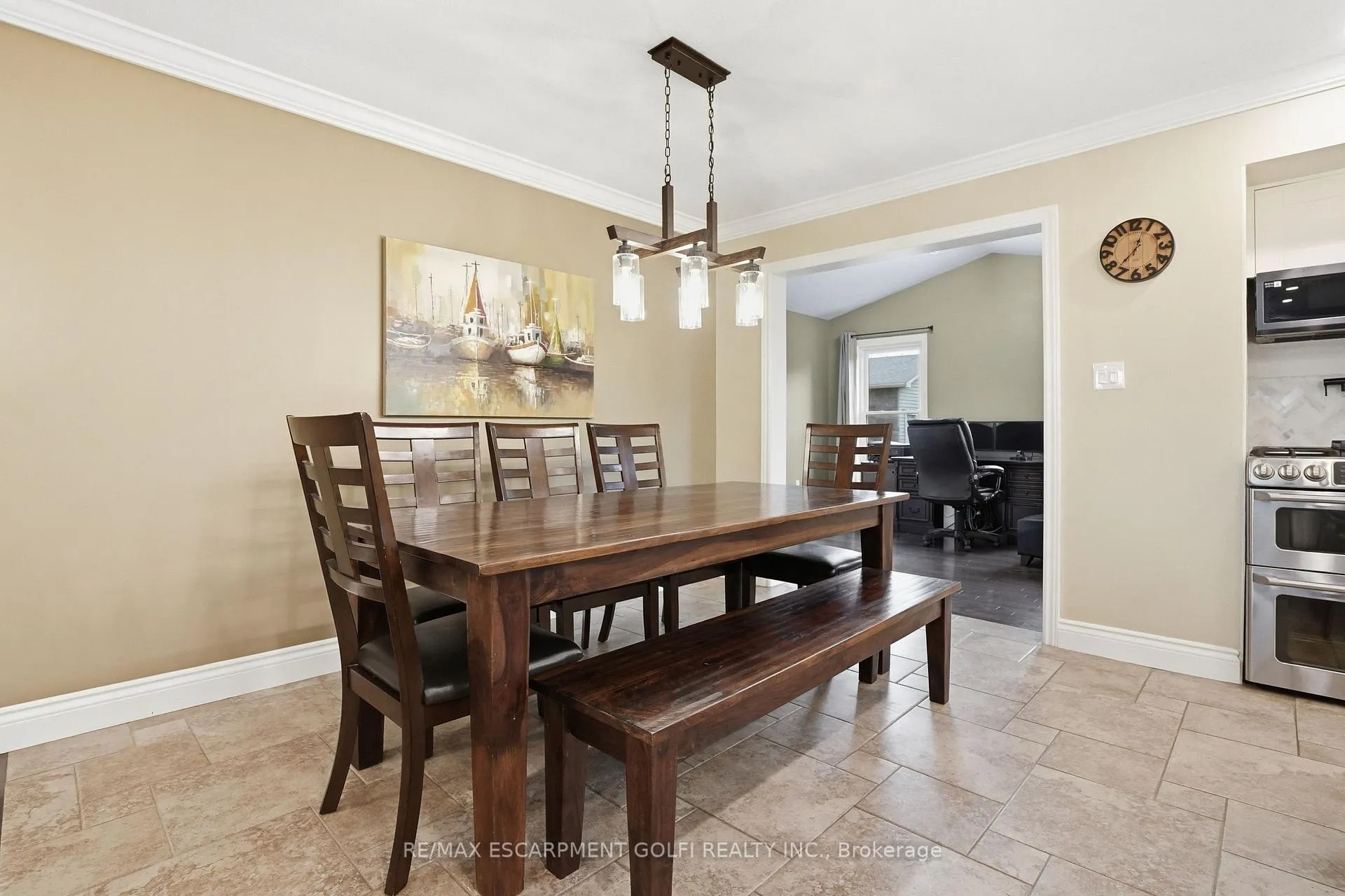 Photo 7 of 2114 Golf Club Road, Hamilton, Rural Glanbrook — HOMEH