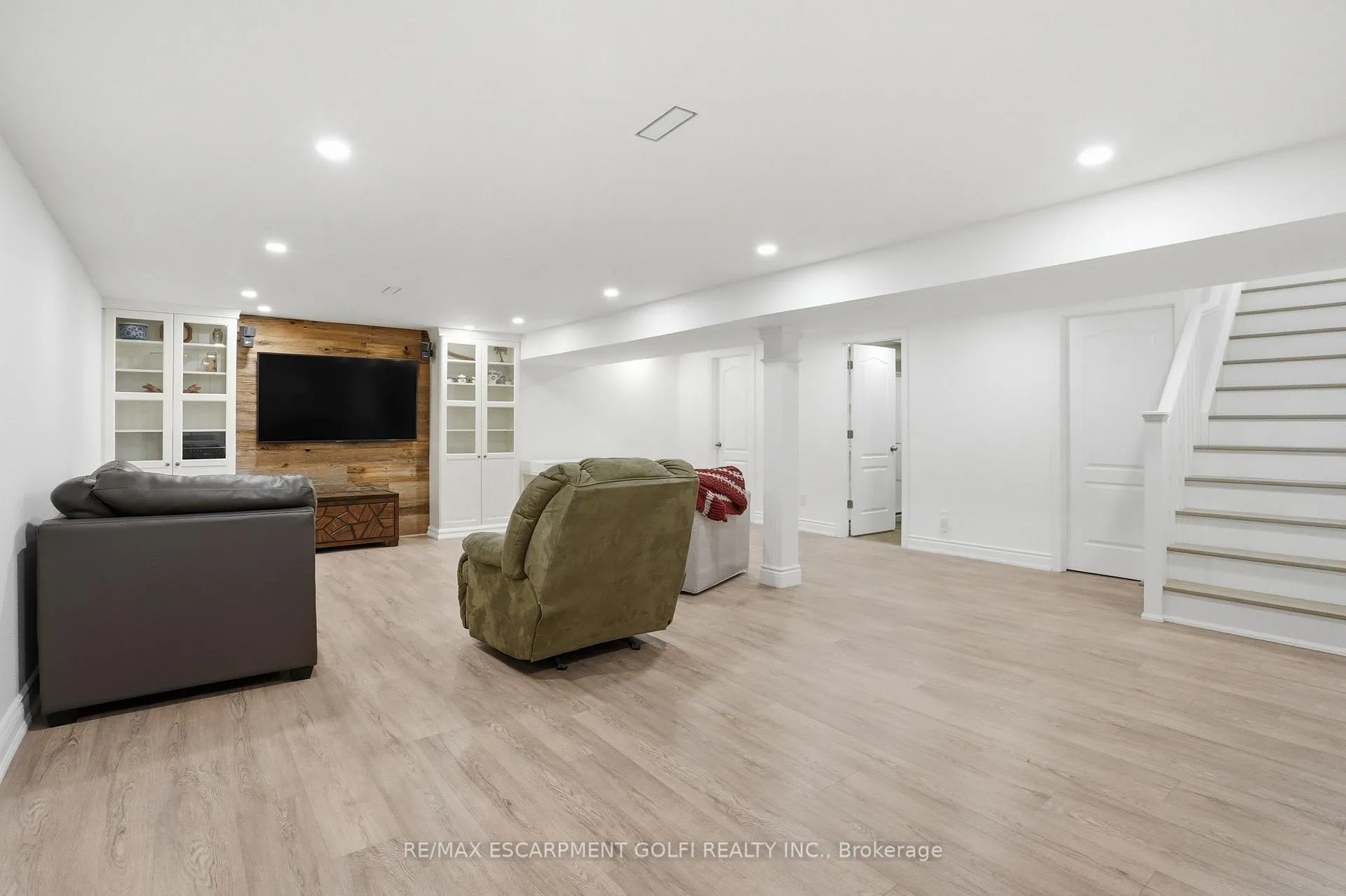Photo 19 of 2114 Golf Club Road, Hamilton, Rural Glanbrook — HOMEH