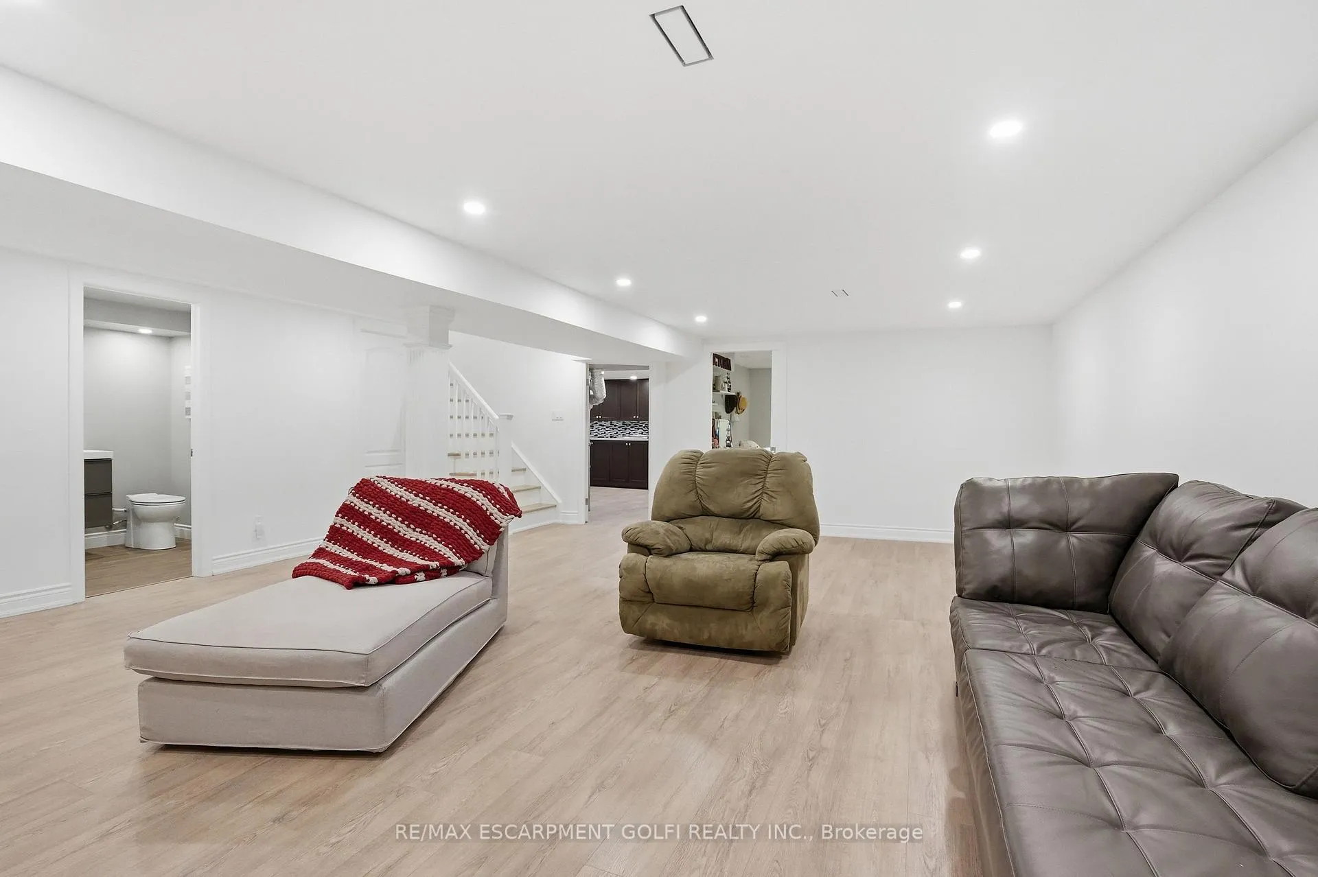 Photo 20 of 2114 Golf Club Road, Hamilton, Rural Glanbrook — HOMEH