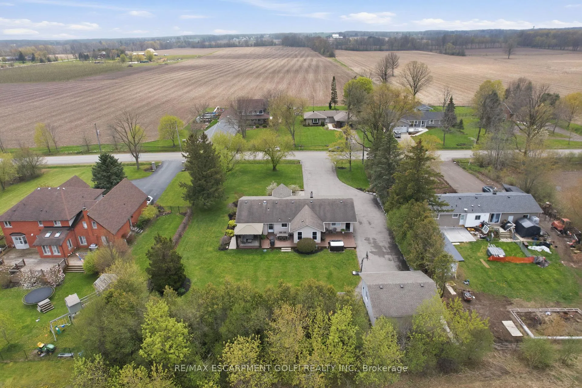 Photo 32 of 2114 Golf Club Road, Hamilton, Rural Glanbrook — HOMEH