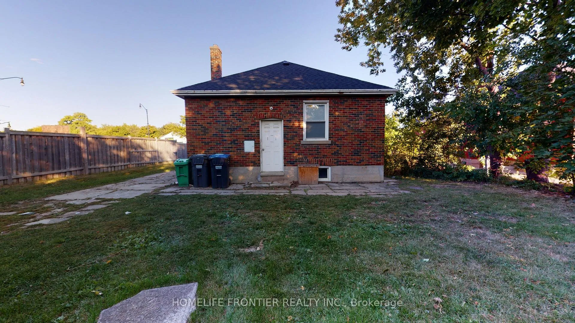 Photo 11 of 191 Queen Street E, Brampton, Queen Street Corridor — HOMEH