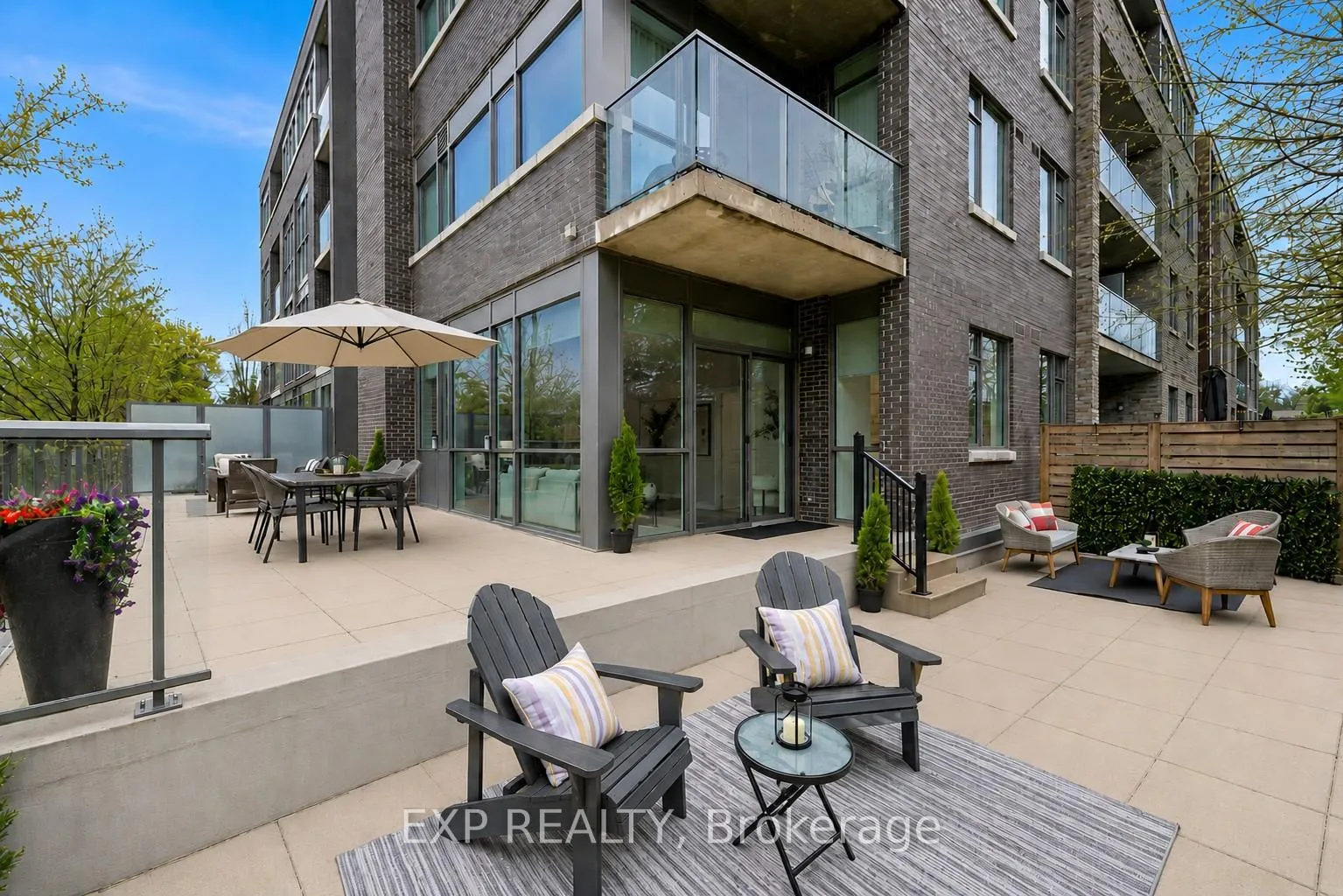 Photo 3 of Unit 109, 1284 Guelph Line, Burlington, Mountainside — HOMEH
