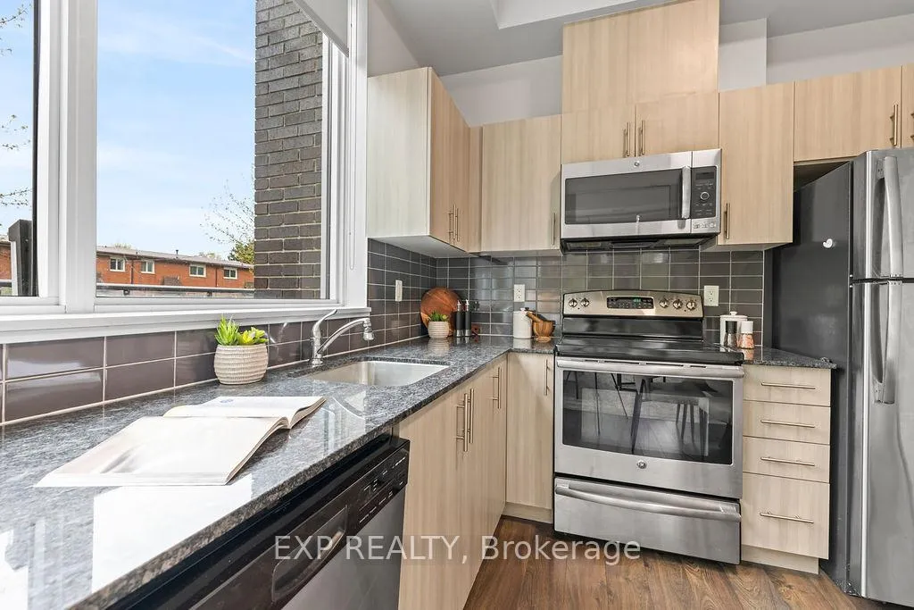 Photo 8 of Unit 109, 1284 Guelph Line, Burlington, Mountainside — HOMEH