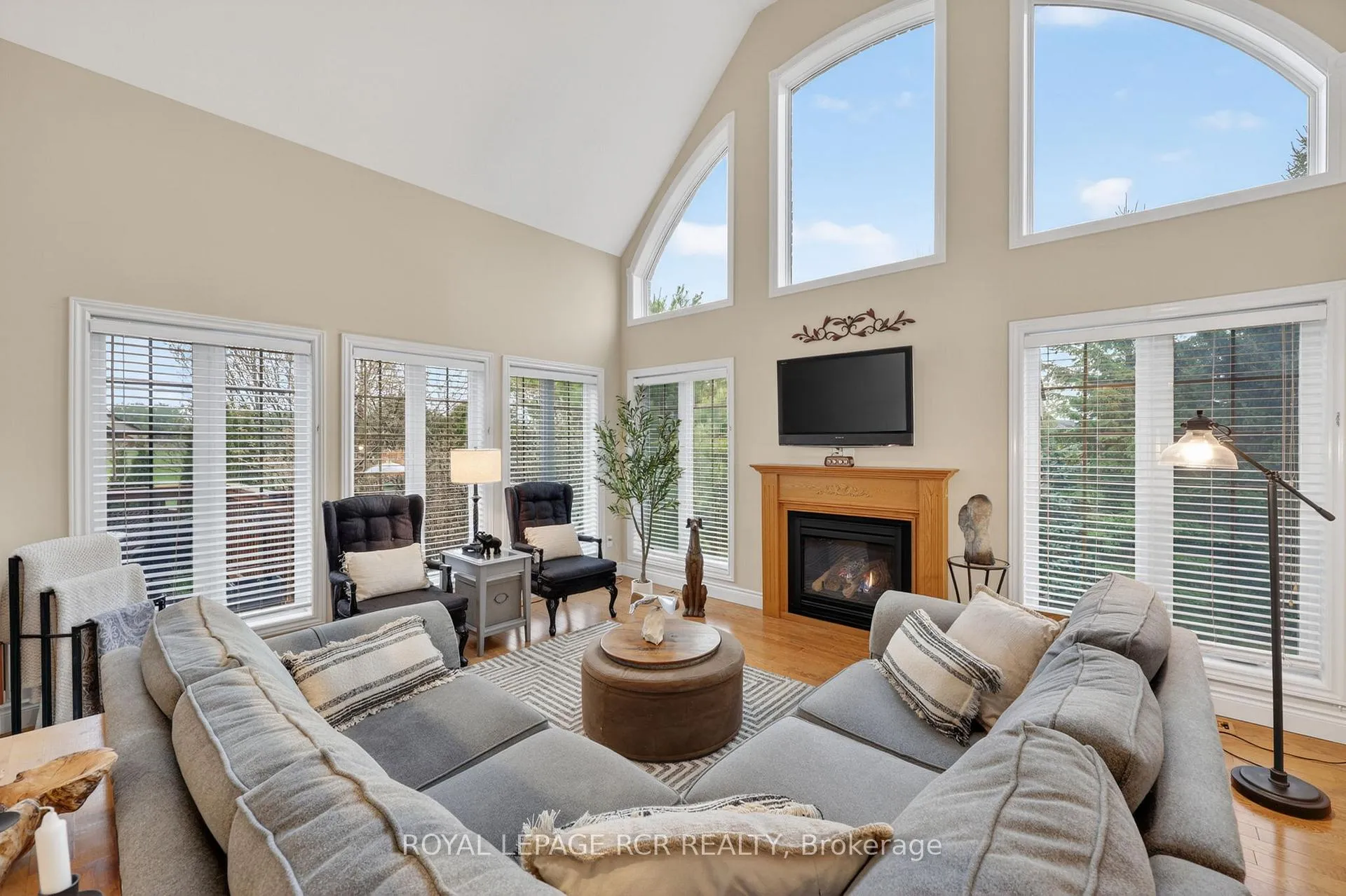 Photo 7 of Unit 5, 1 Reddington Drive, Caledon, Rural Caledon — HOMEH