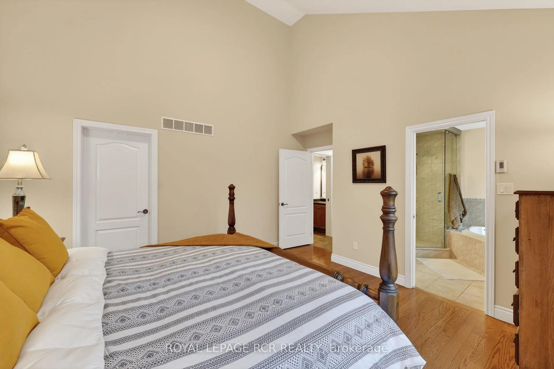 Photo 18 of Unit 5, 1 Reddington Drive, Caledon, Rural Caledon — HOMEH