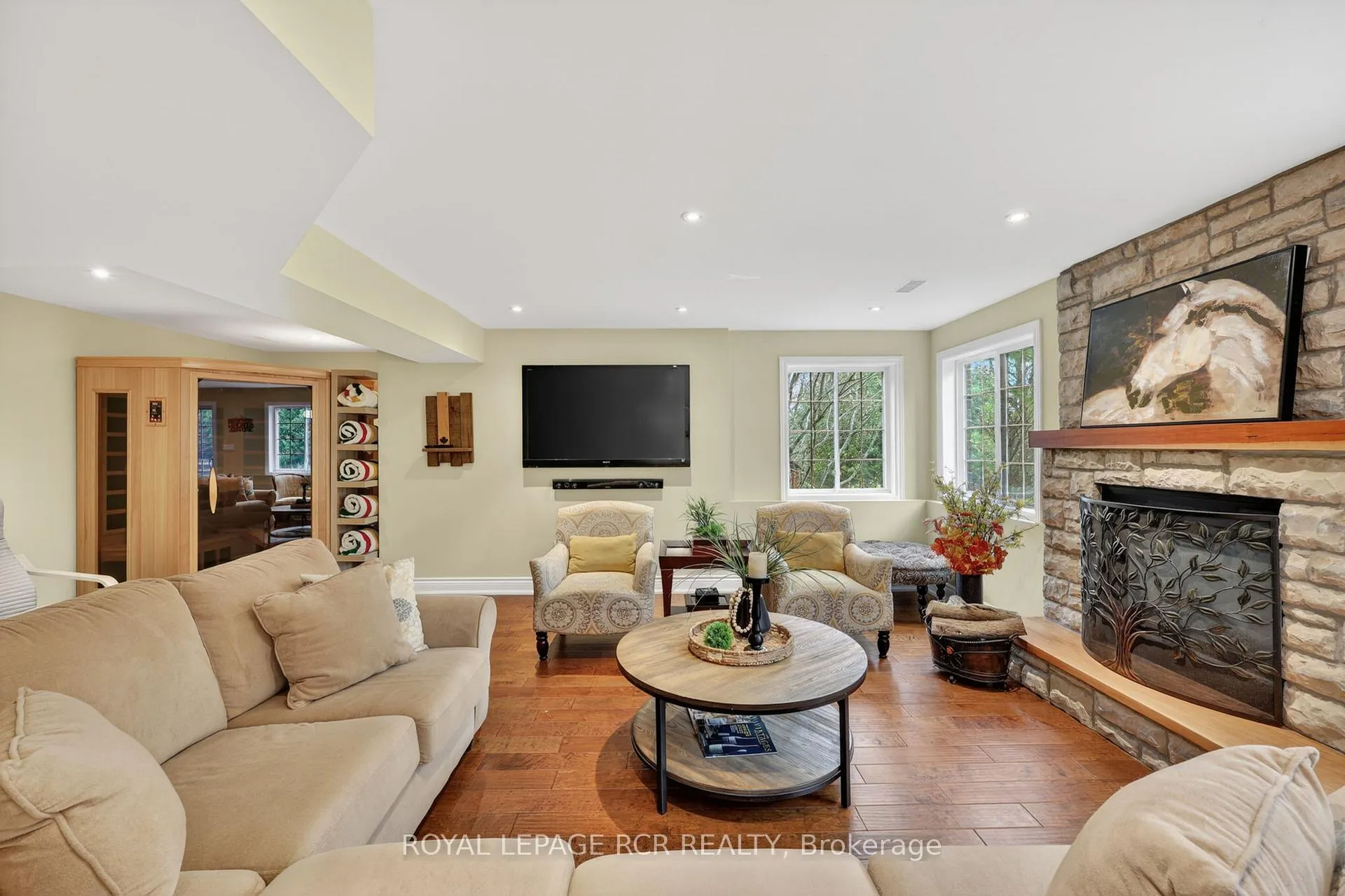 Photo 28 of Unit 5, 1 Reddington Drive, Caledon, Rural Caledon — HOMEH