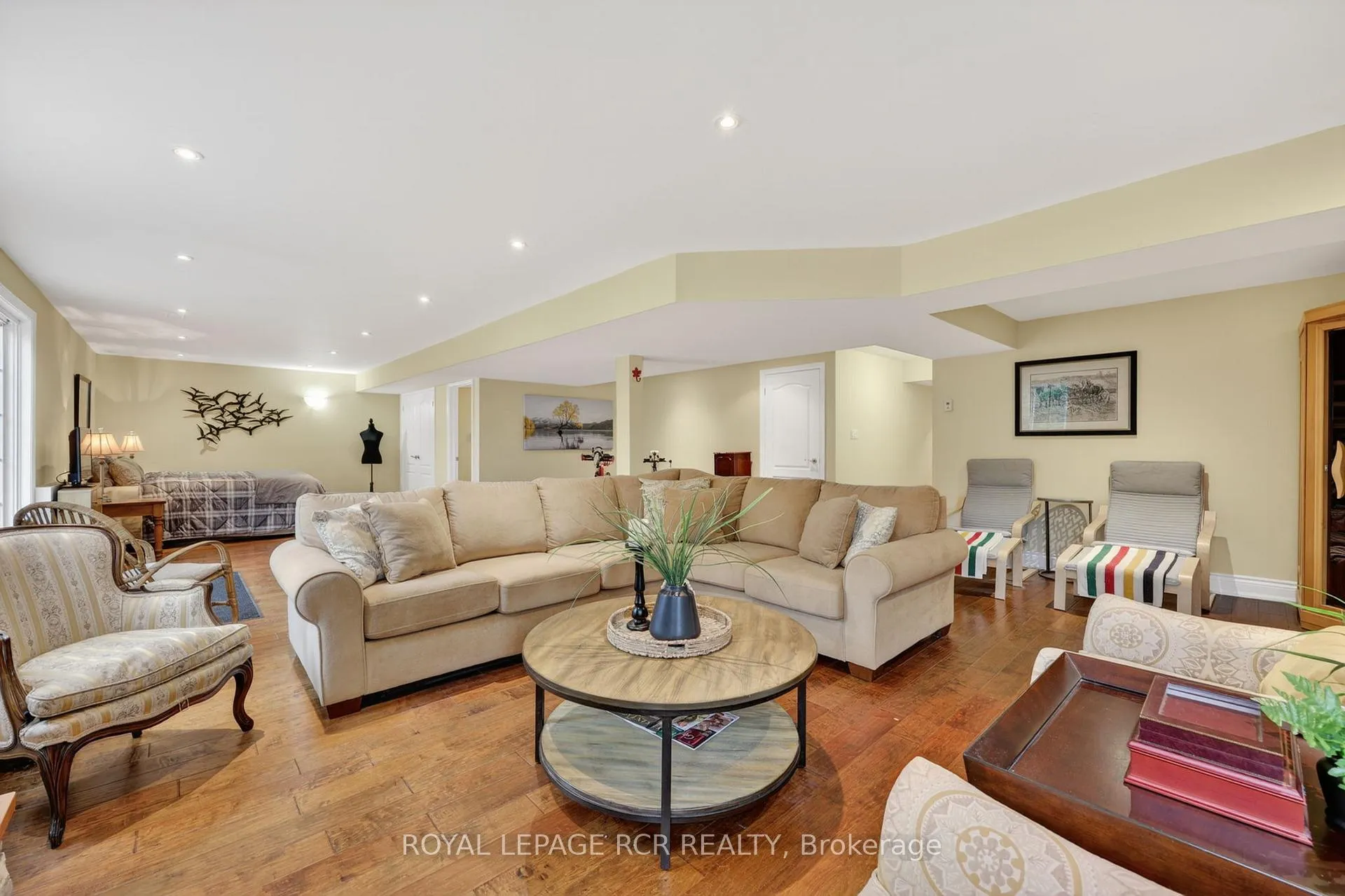 Photo 29 of Unit 5, 1 Reddington Drive, Caledon, Rural Caledon — HOMEH