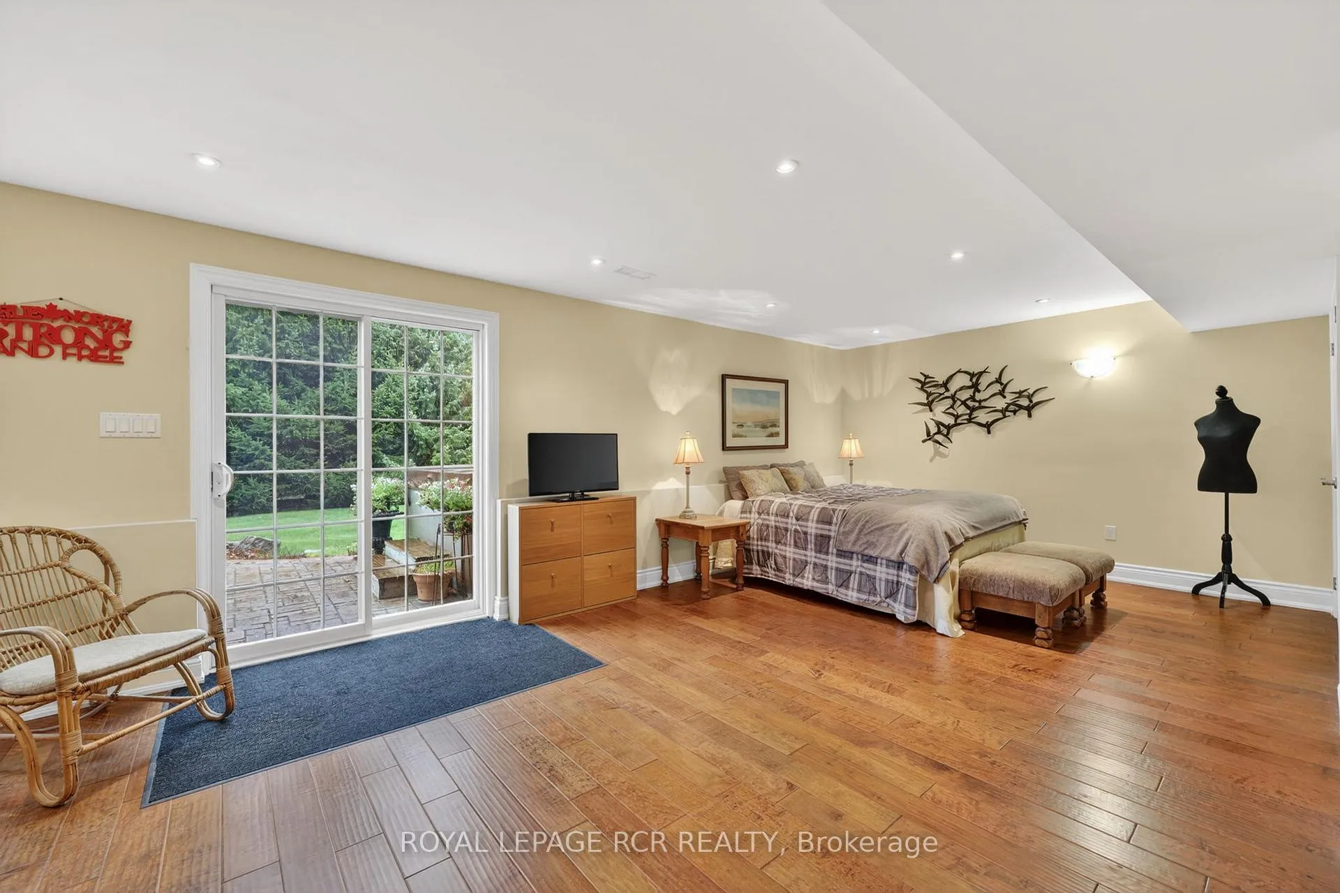 Photo 32 of Unit 5, 1 Reddington Drive, Caledon, Rural Caledon — HOMEH