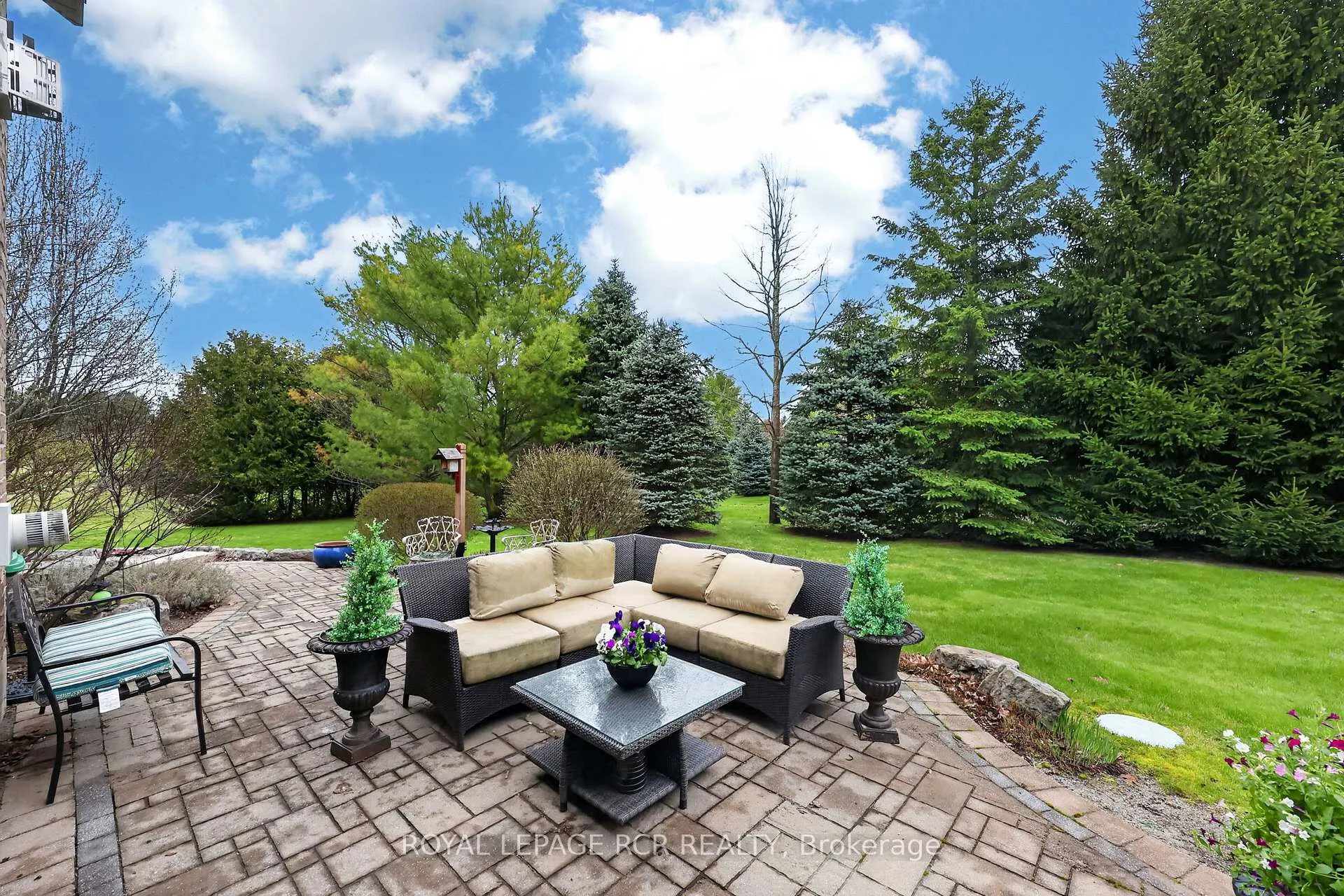 Photo 38 of Unit 5, 1 Reddington Drive, Caledon, Rural Caledon — HOMEH