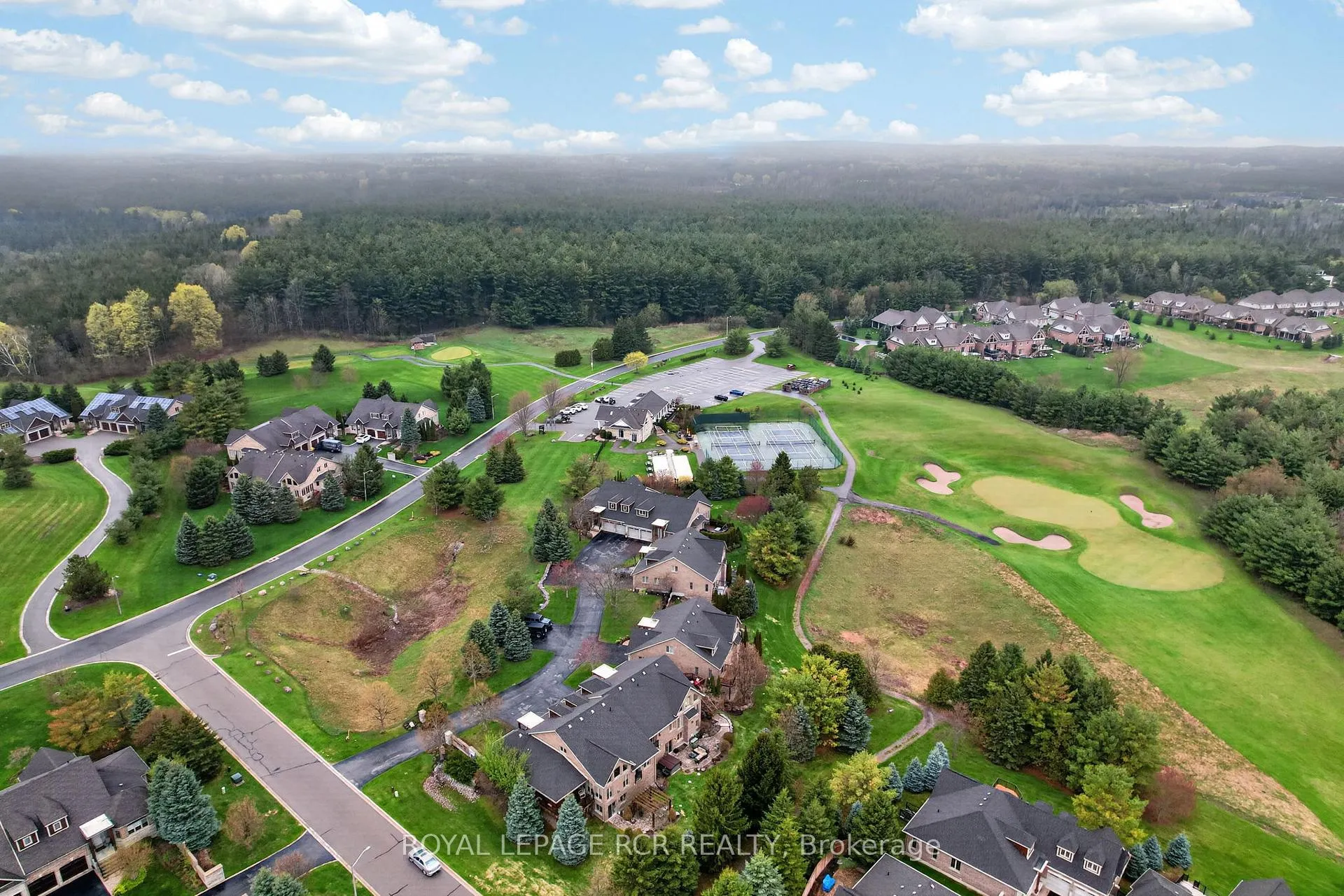 Photo 42 of Unit 5, 1 Reddington Drive, Caledon, Rural Caledon — HOMEH