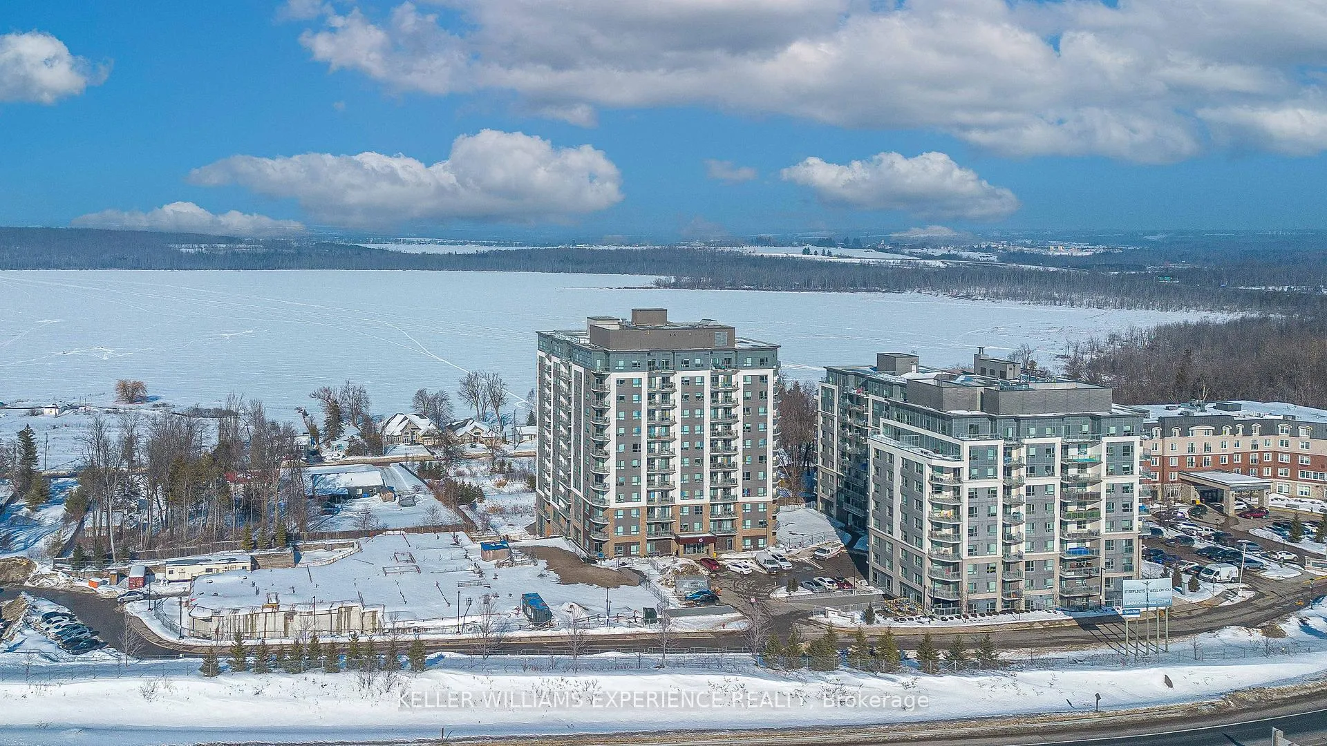 Photo 1 of Unit 808, 56 Lakeside Terrace, Barrie, Little Lake — HOMEH