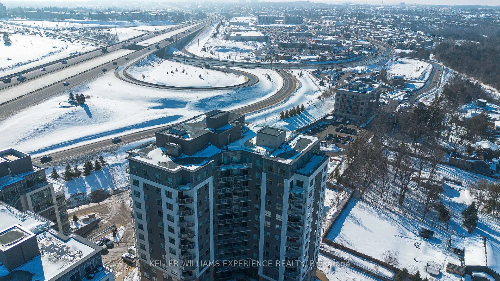 Photo 25 of Unit 808, 56 Lakeside Terrace, Barrie, Little Lake — HOMEH