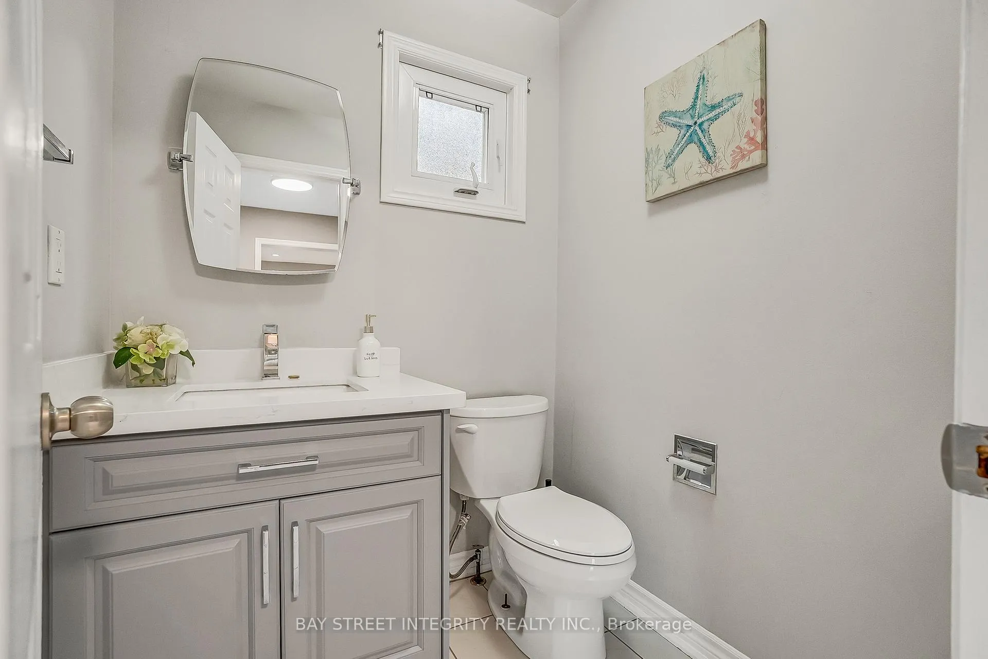 Photo 19 of 354 Waterside Crescent, Vaughan, Maple — HOMEH