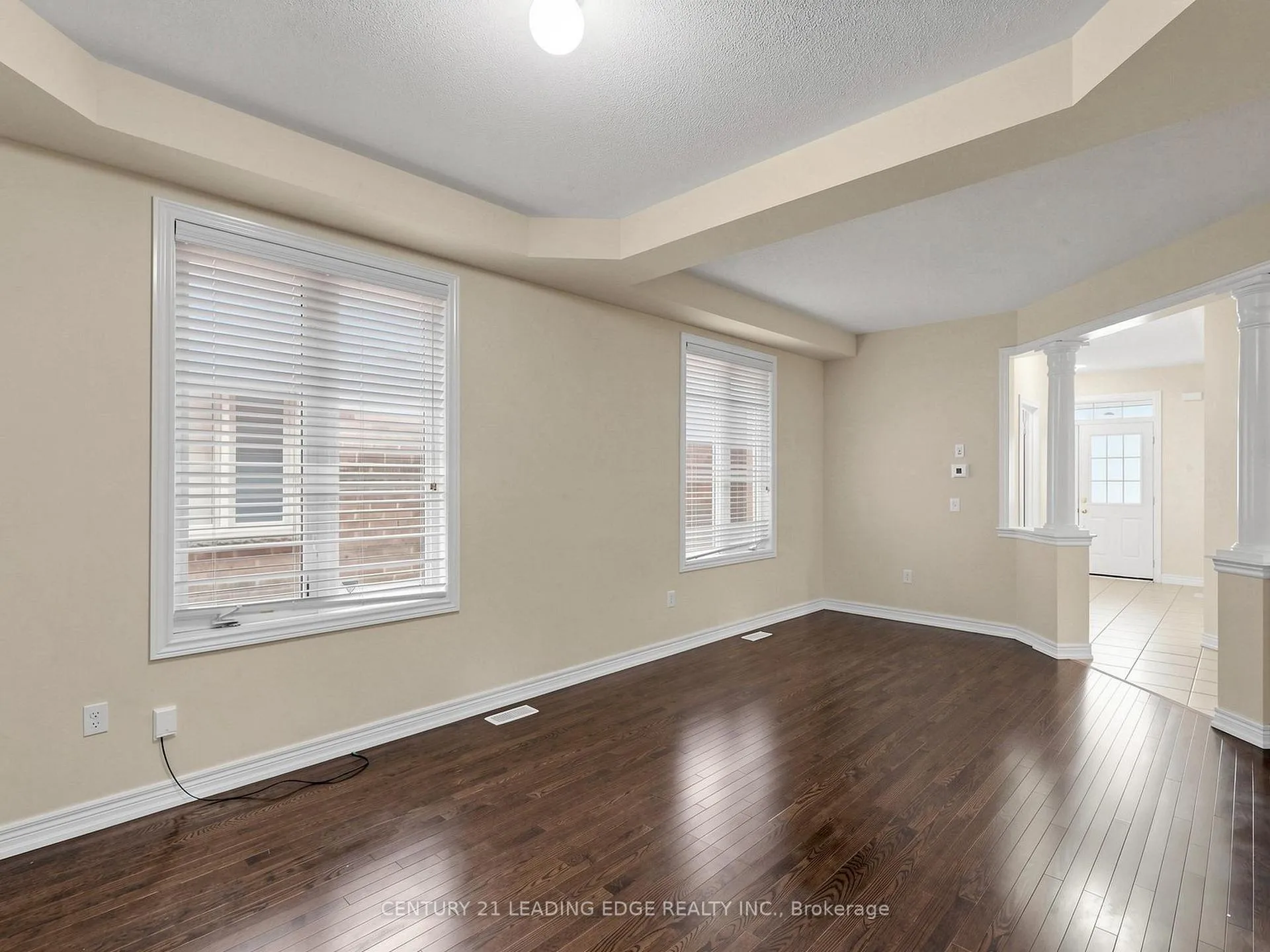 Photo 2 of 51 Drummondville Drive, Brampton, Bram East — HOMEH