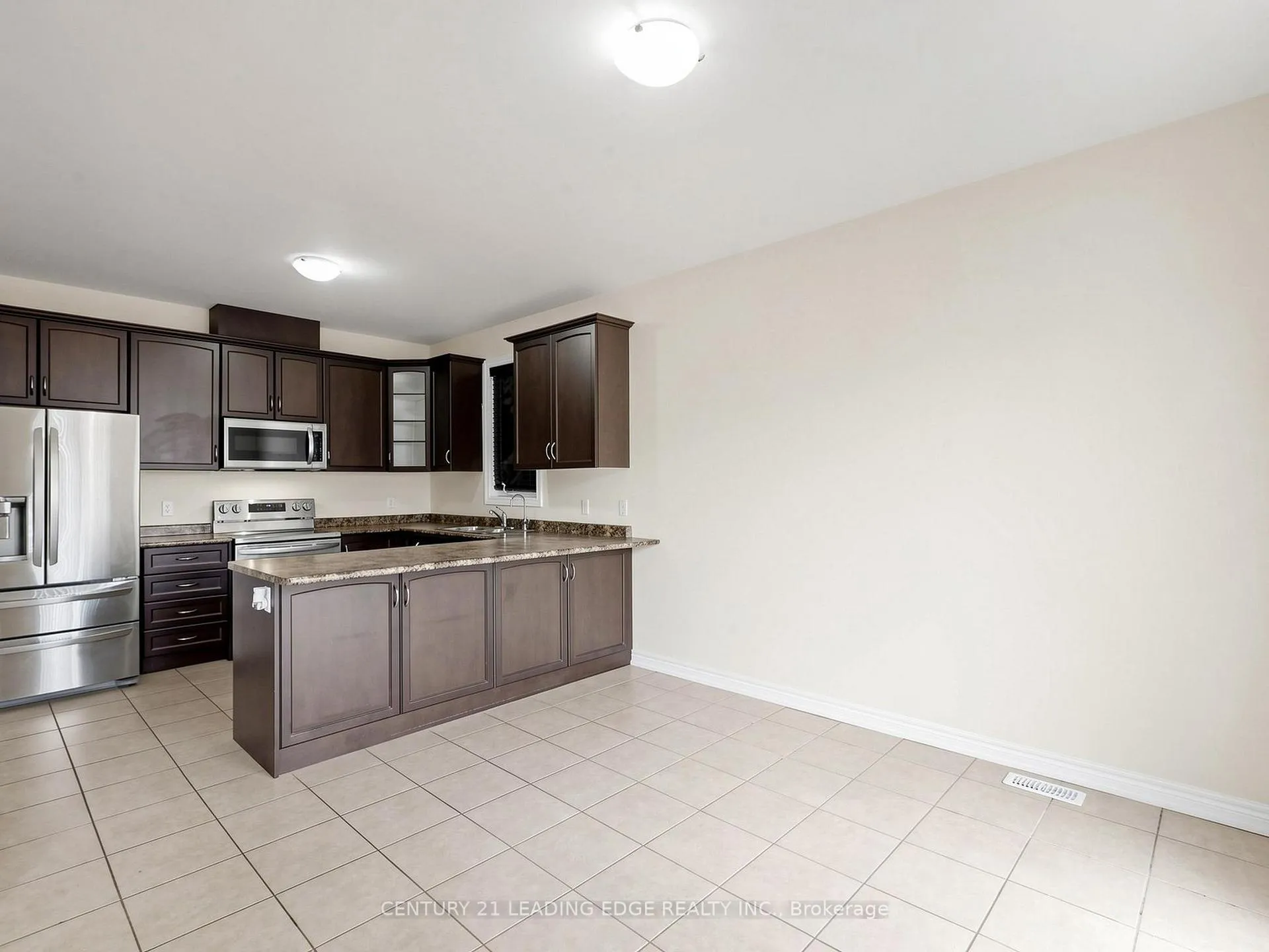 Photo 14 of 51 Drummondville Drive, Brampton, Bram East — HOMEH