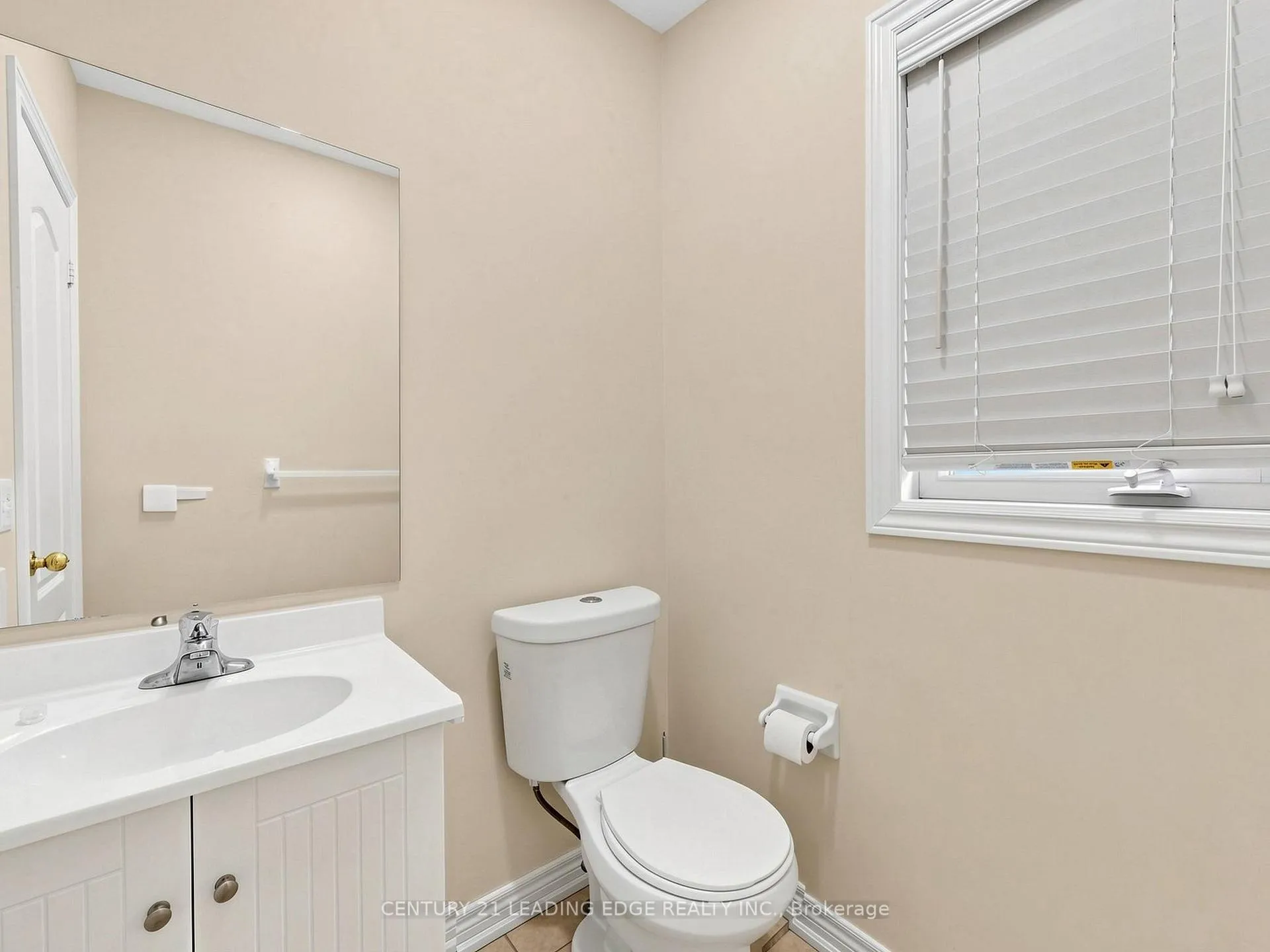 Photo 15 of 51 Drummondville Drive, Brampton, Bram East — HOMEH