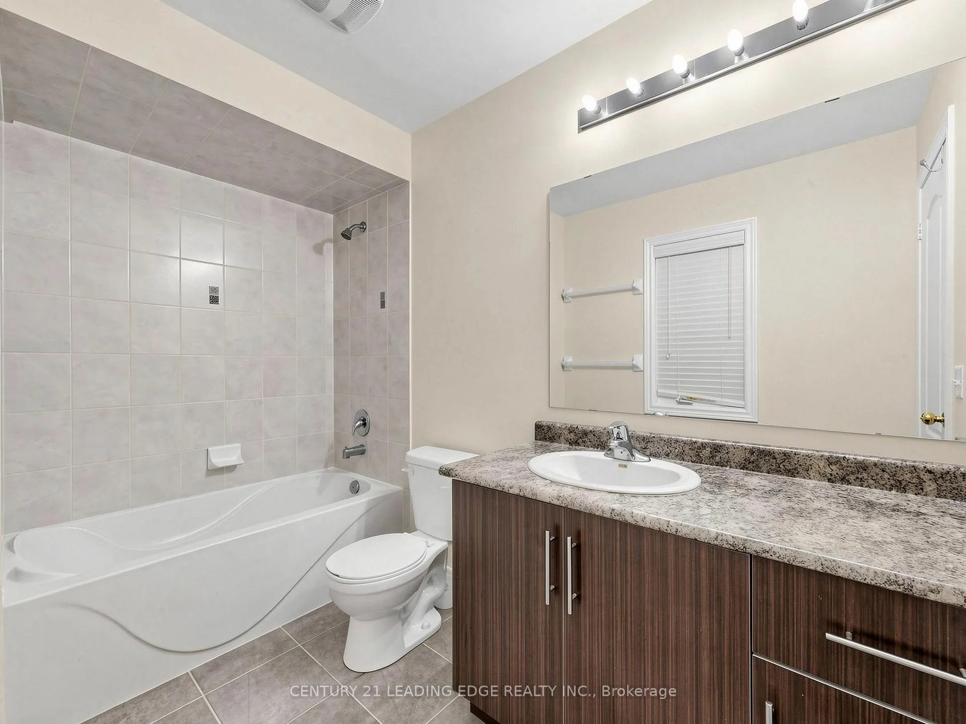 Photo 28 of 51 Drummondville Drive, Brampton, Bram East — HOMEH