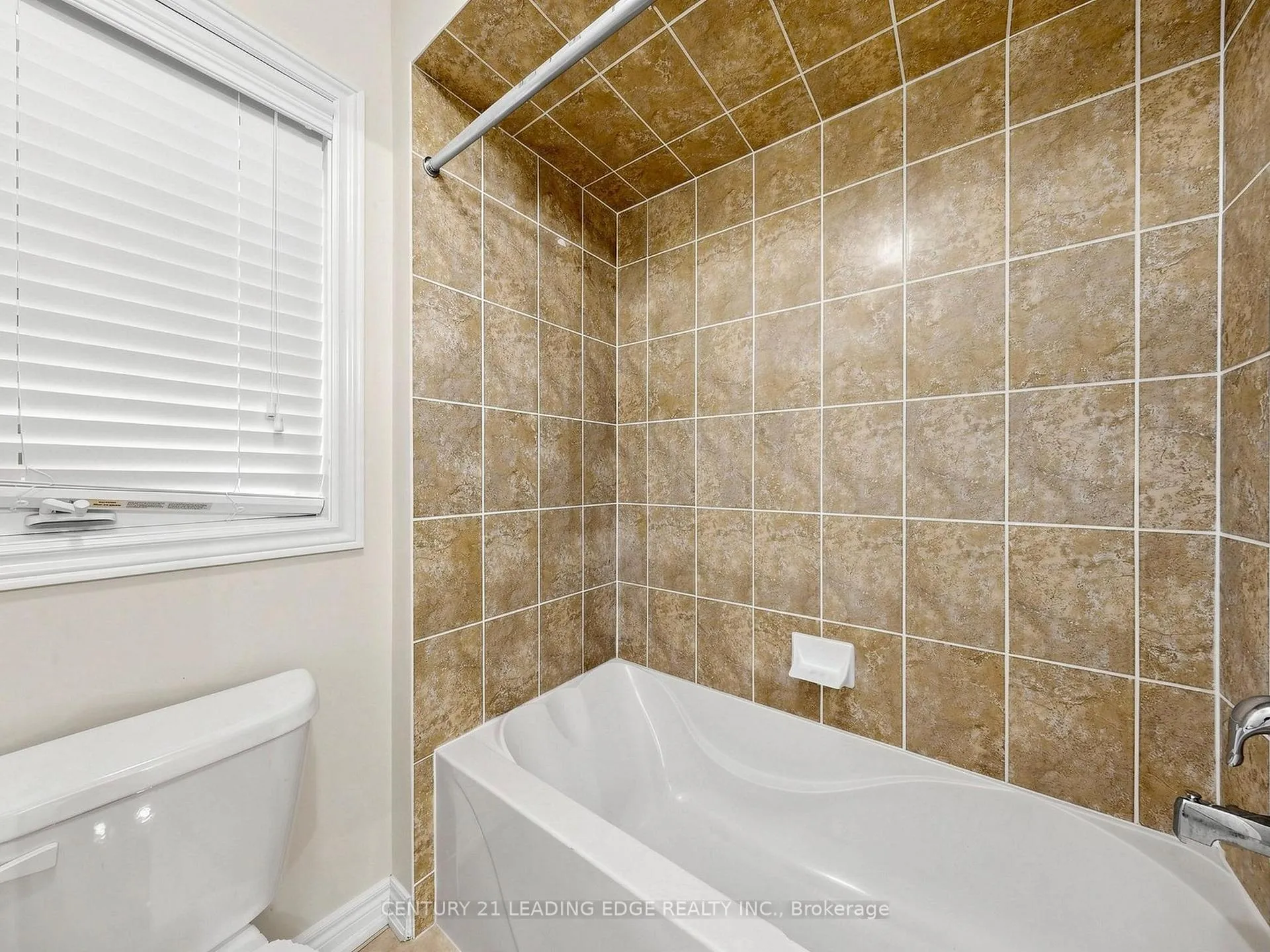 Photo 35 of 51 Drummondville Drive, Brampton, Bram East — HOMEH