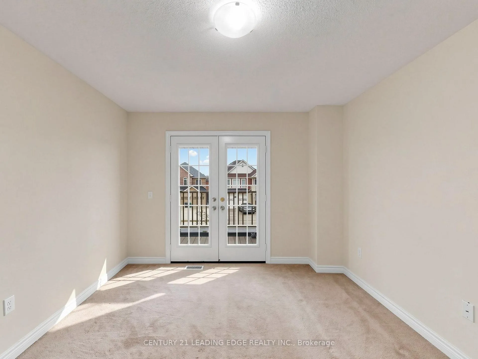 Photo 37 of 51 Drummondville Drive, Brampton, Bram East — HOMEH
