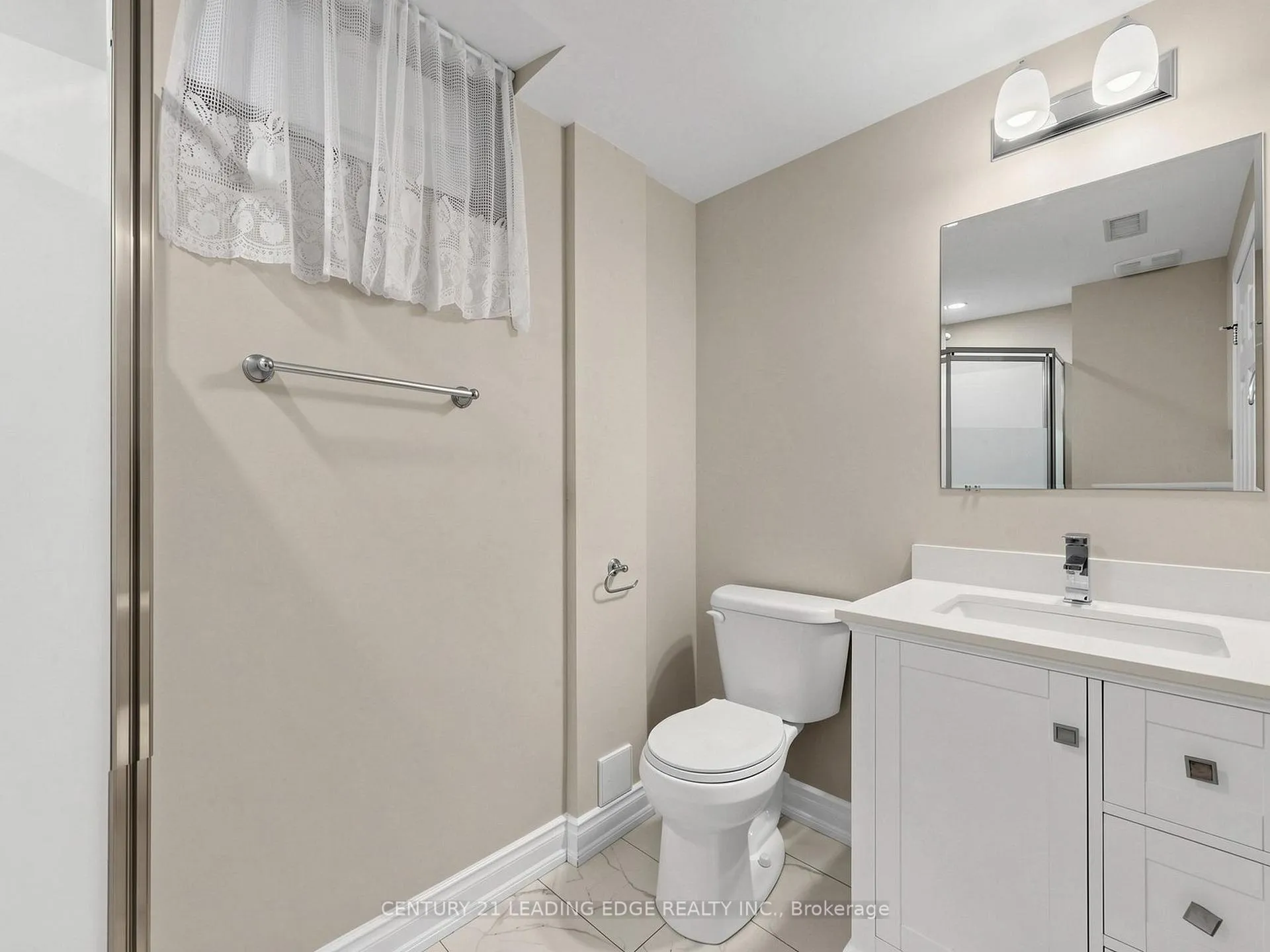 Photo 43 of 51 Drummondville Drive, Brampton, Bram East — HOMEH