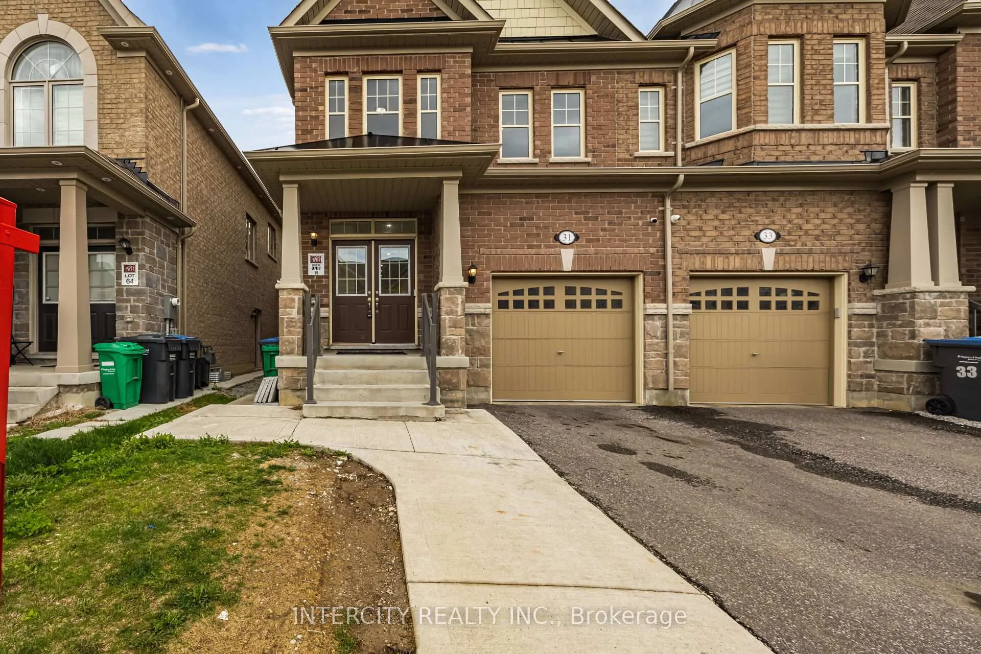Photo 2 of 31 Matterhorn Road, Brampton, Northwest Brampton — HOMEH