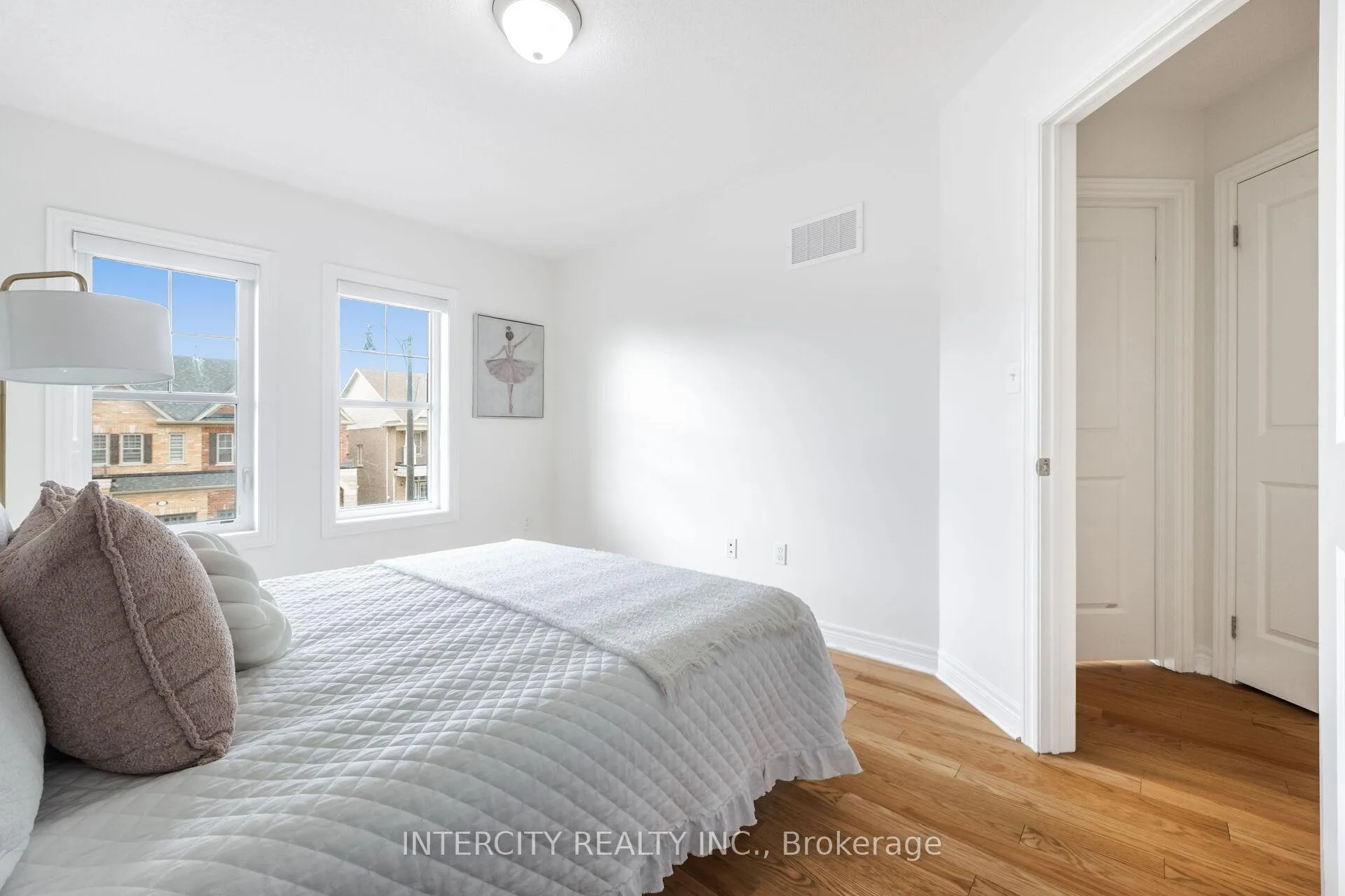 Photo 30 of 31 Matterhorn Road, Brampton, Northwest Brampton — HOMEH