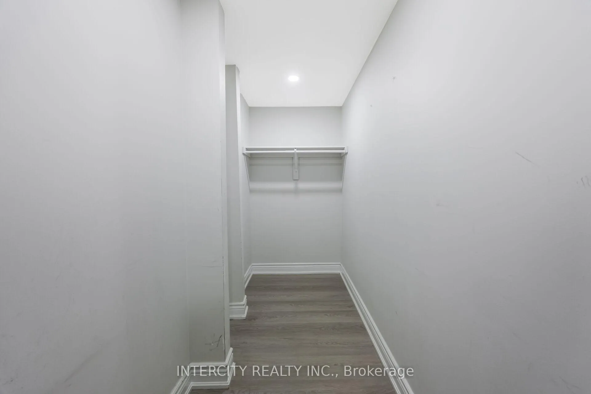 Photo 44 of 31 Matterhorn Road, Brampton, Northwest Brampton — HOMEH